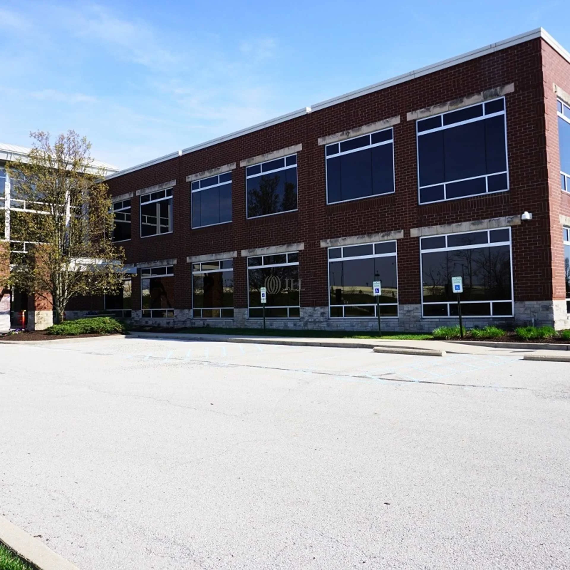 Hamilton Crossing V — Lease in Carmel, IN, photo 4 of 7