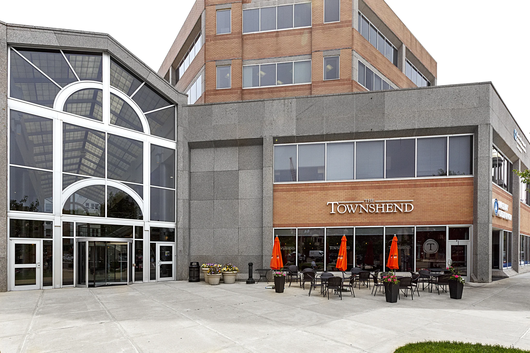 President's Place North — Lease in Quincy, MA, photo 2 of 8