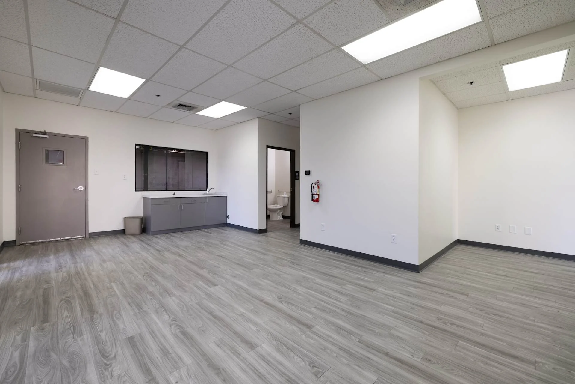 3446 S 7th St — Lease in Phoenix, AZ, photo 6 of 7