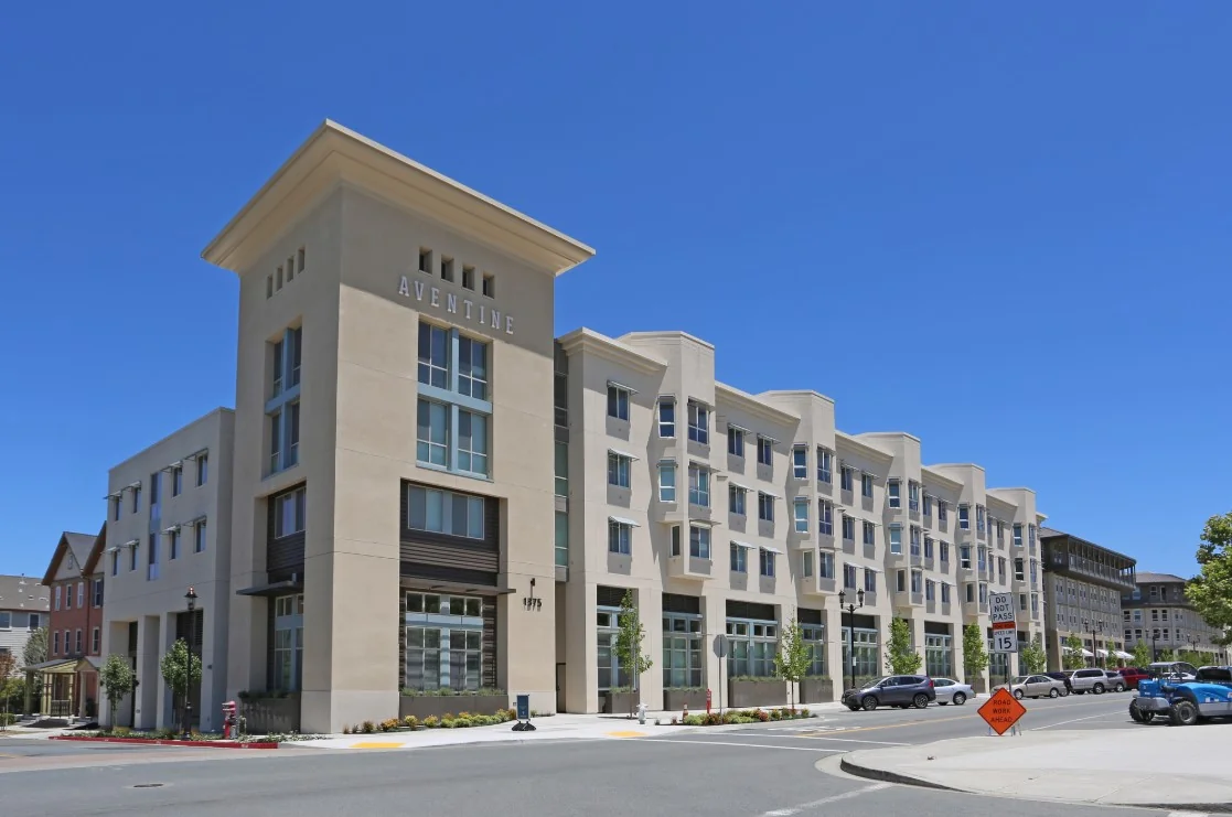Aventine — Lease in Hercules, CA, photo 1 of 4