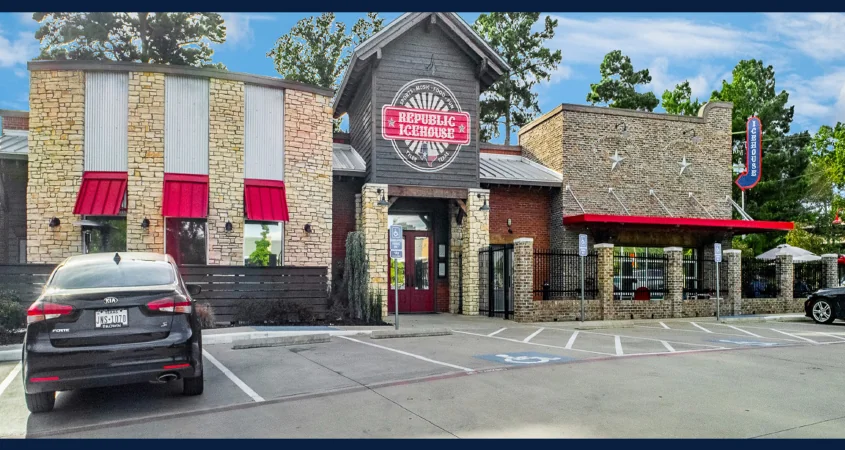 Republic IceHouse — Lease in Tyler, TX, photo 1 of 8