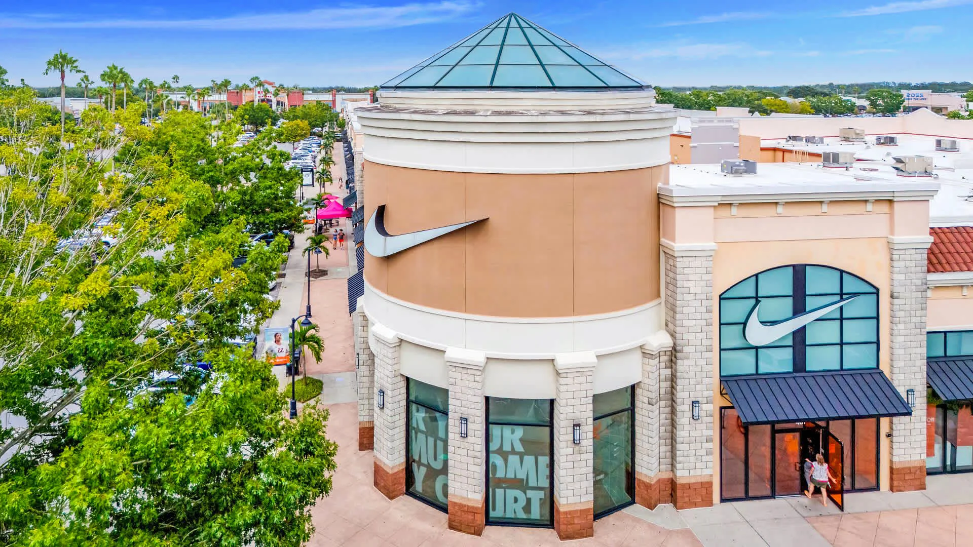 Waterford Lakes Town Center — Lease in Orlando, FL, photo 7 of 8