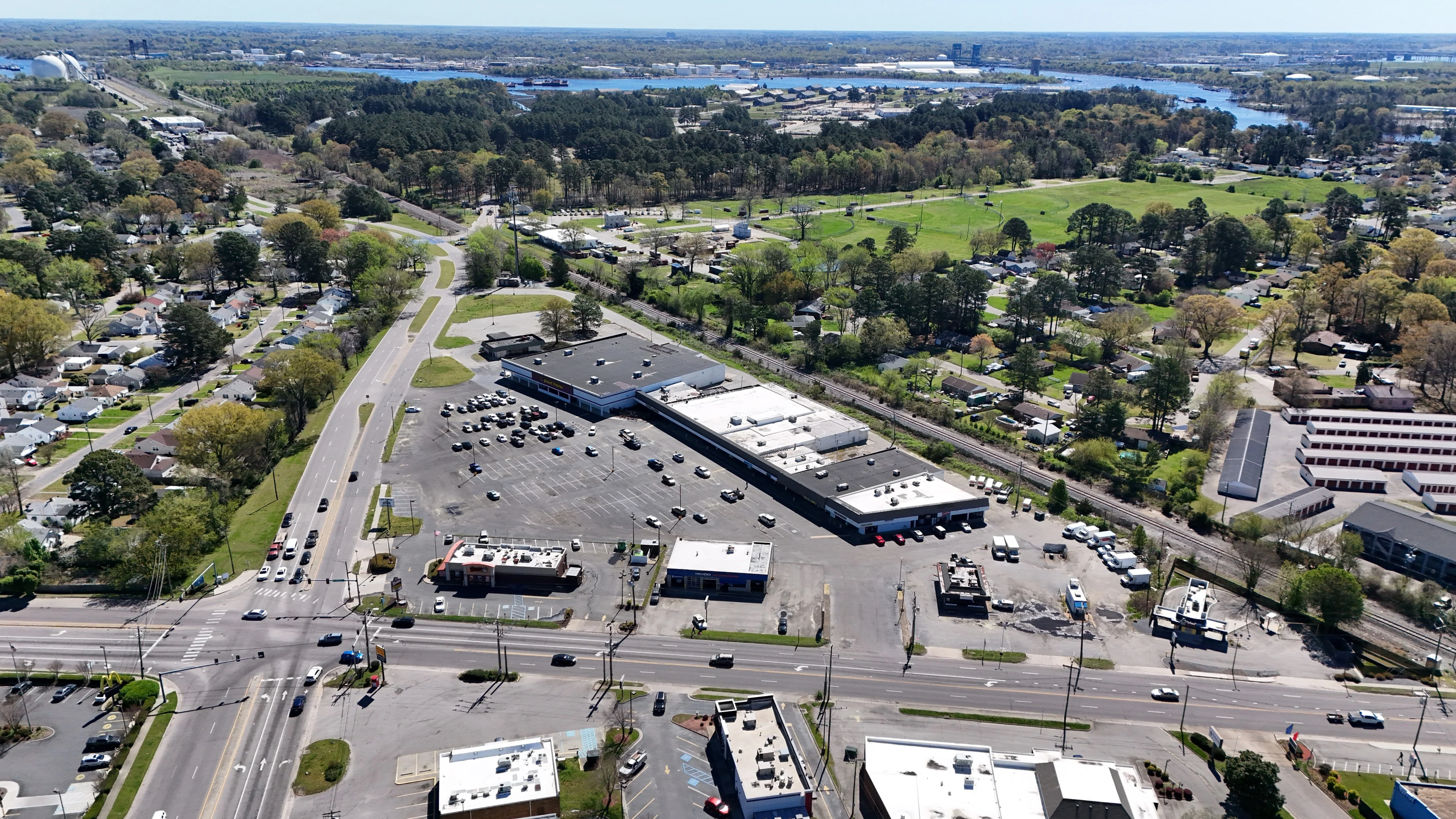 Triangle Shopping Center — Lease in Portsmouth, VA, photo 1 of 1