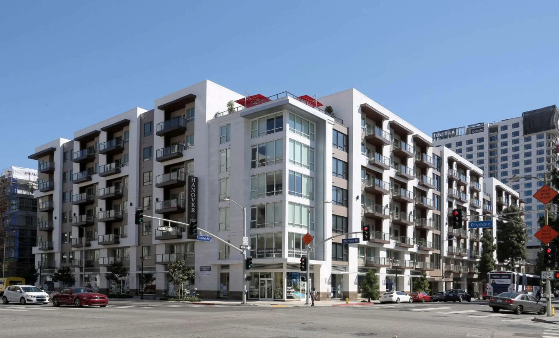 1000 Grand Apartments - retail in Los Angeles, CA