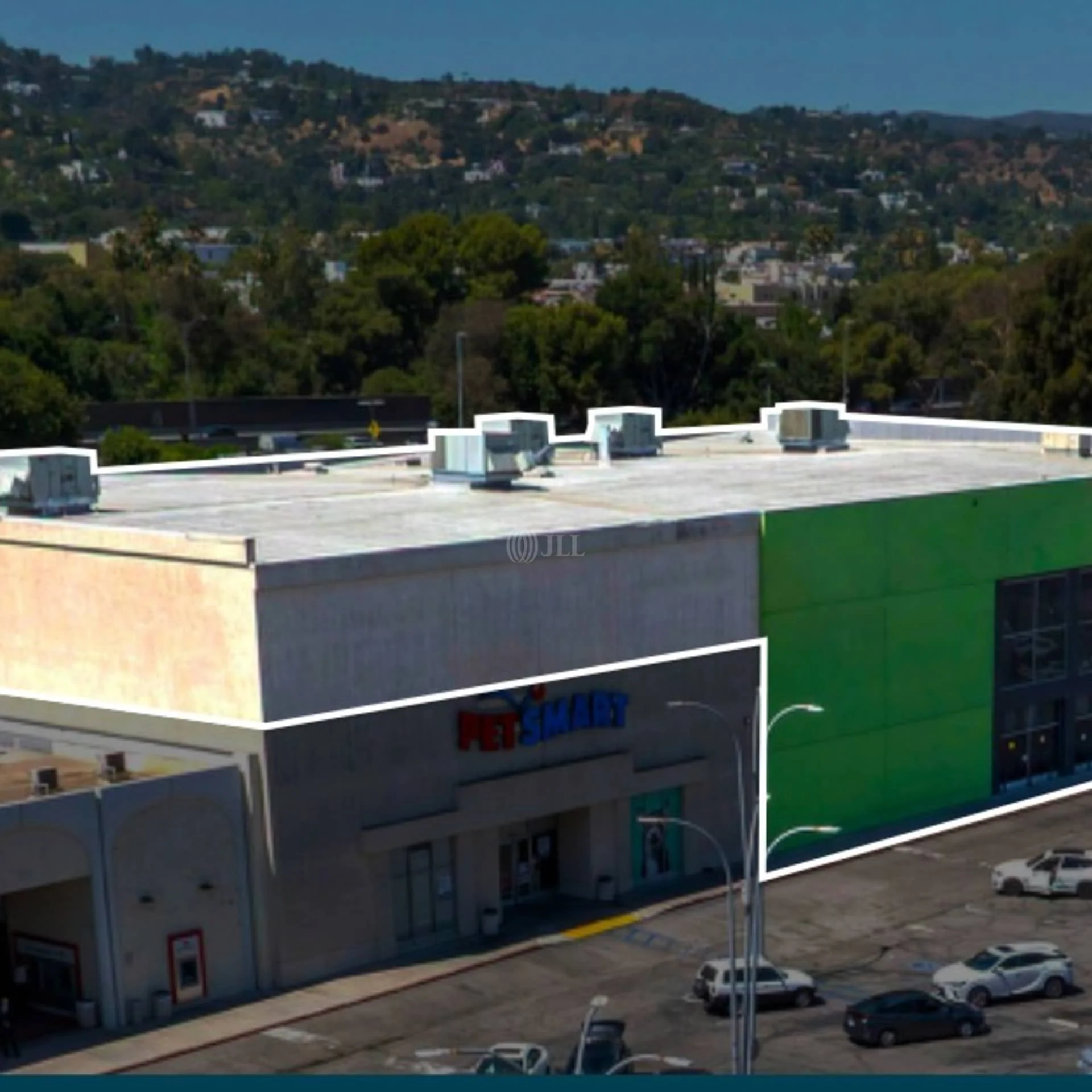 13700-13750 Riverside Dr — Lease in Sherman Oaks, CA, photo 3 of 4