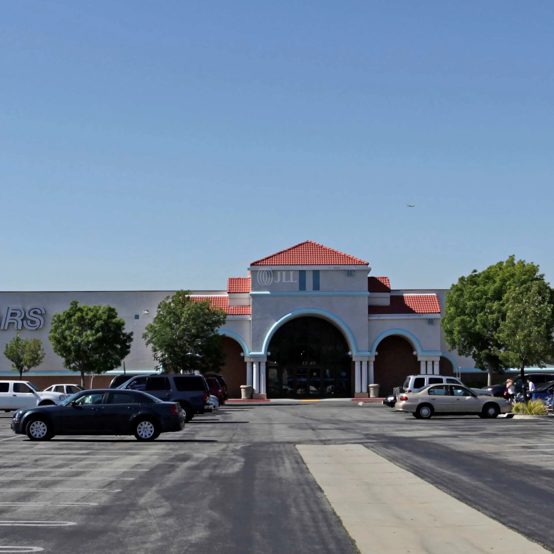 1345 W Avenue P — Lease in Palmdale, CA, photo 3 of 4