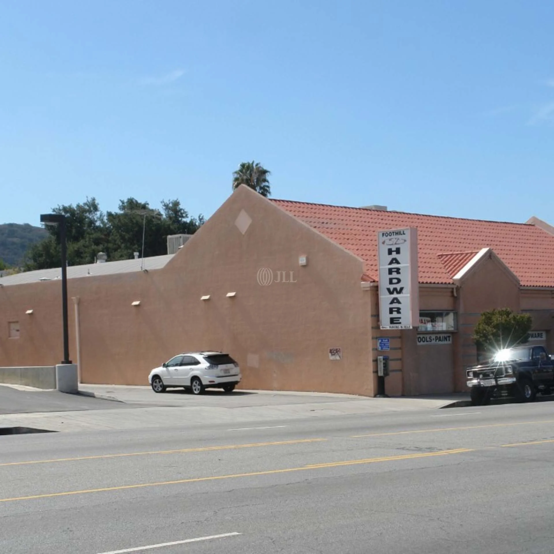 8256 Foothill Blvd - photo 3 - Sunland, CA