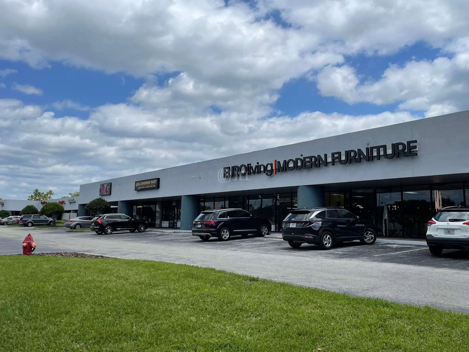 Avenue Shoppes — Lease in Orlando, FL, photo 6 of 8