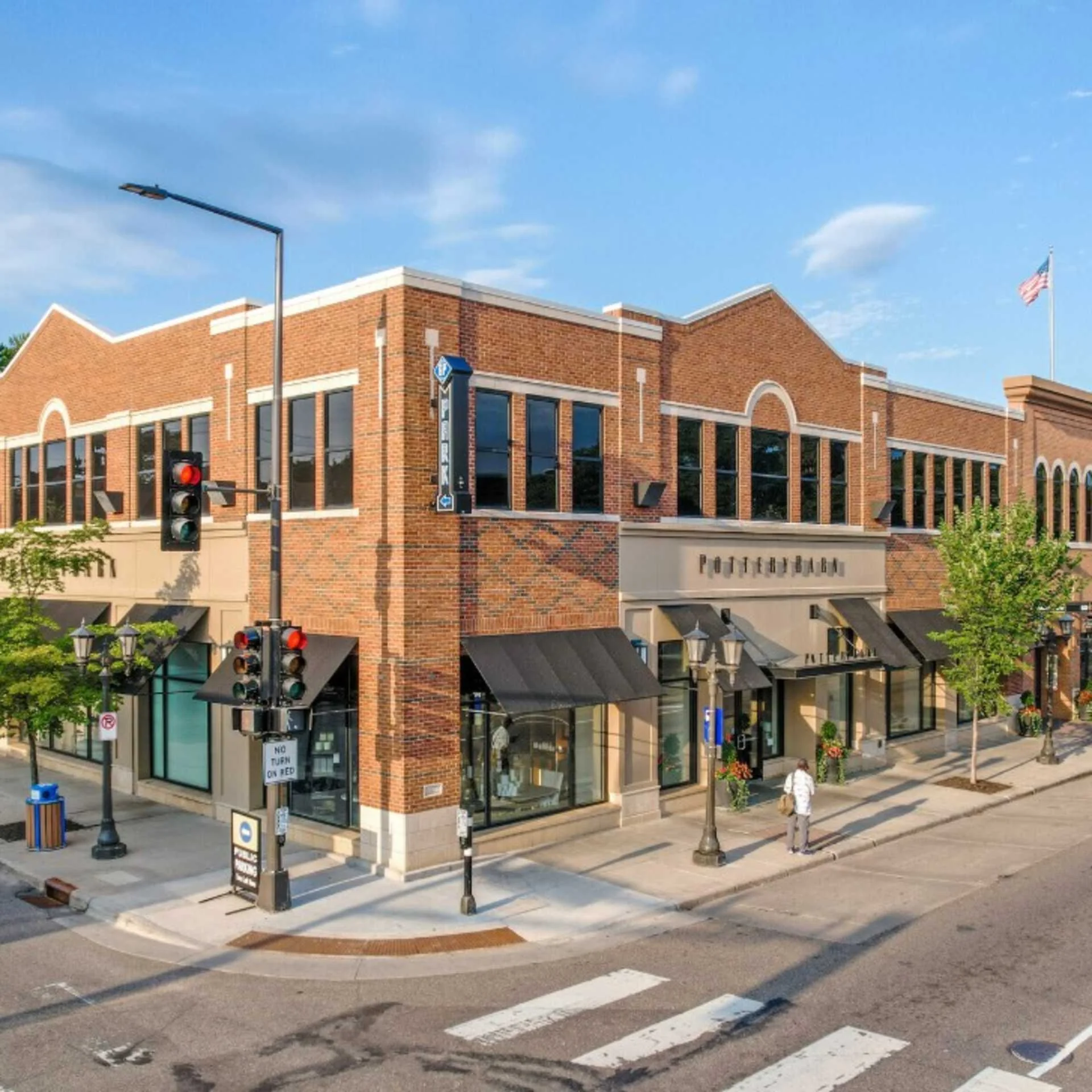 Grand Place — Lease in St Paul, MN, photo 1 of 1