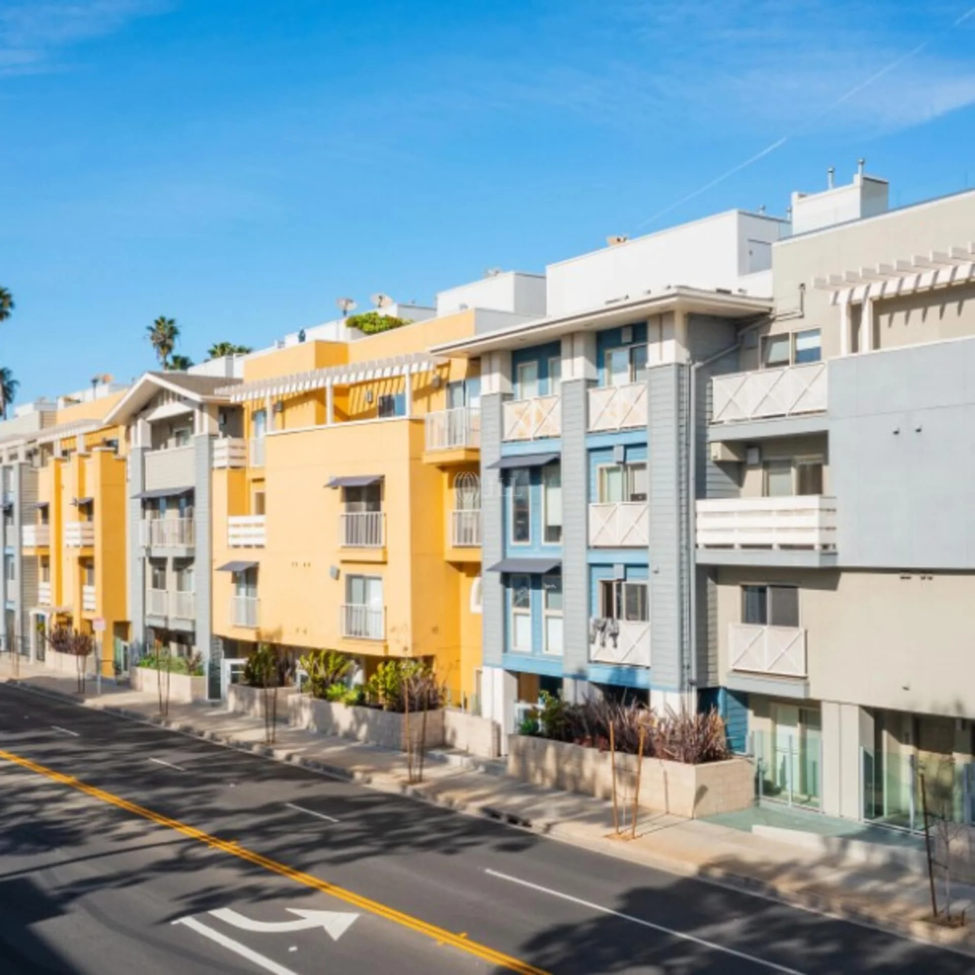Avalon Santa Monica on Main — Lease in Santa Monica, CA, photo 3 of 4