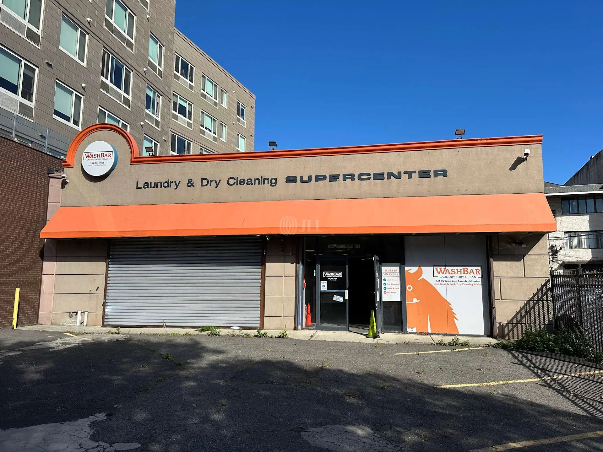 166 Christopher Columbus Dr - photo 5 - Jersey City, NJ