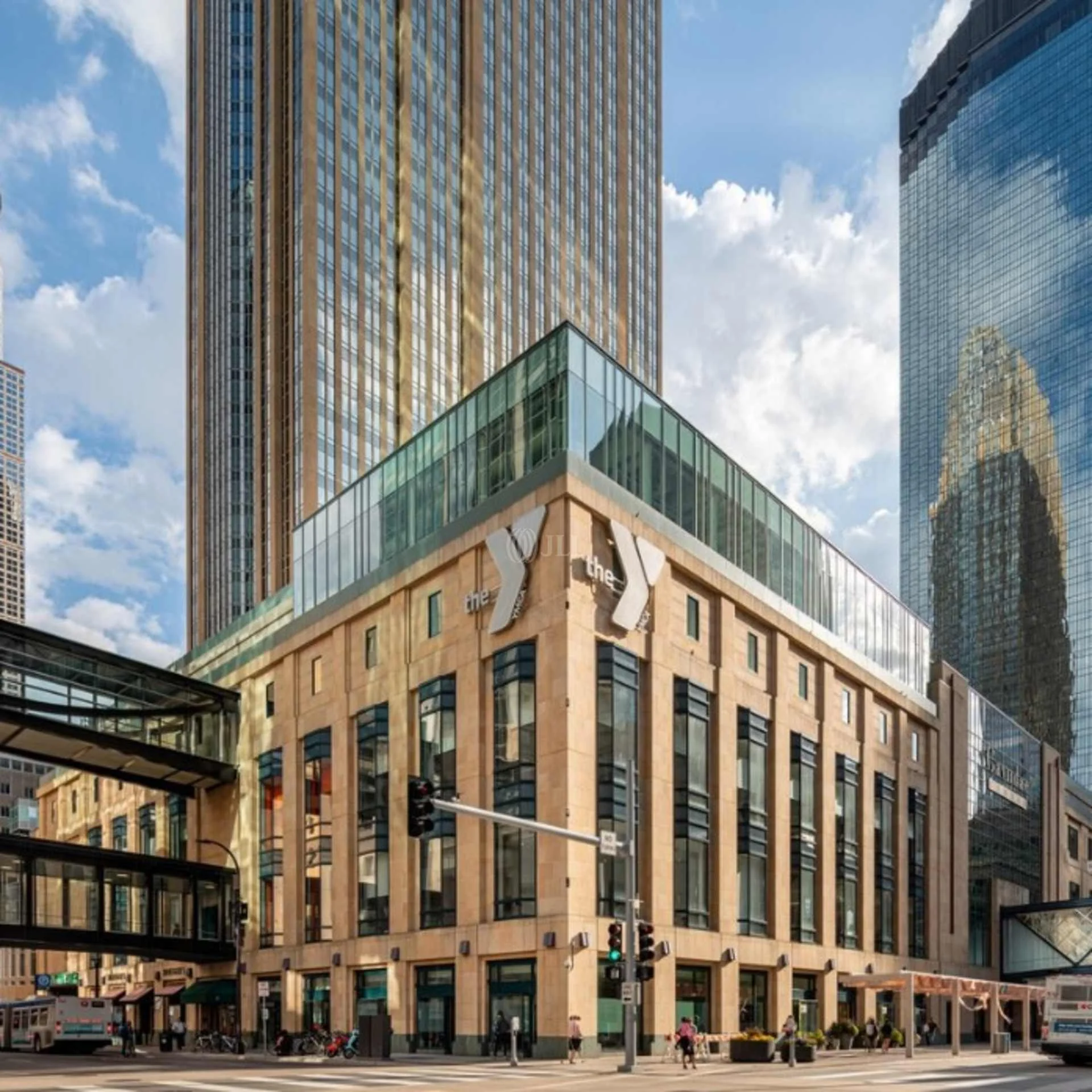 655 Nicollet Mall — Lease in Minneapolis, MN, photo 2 of 4