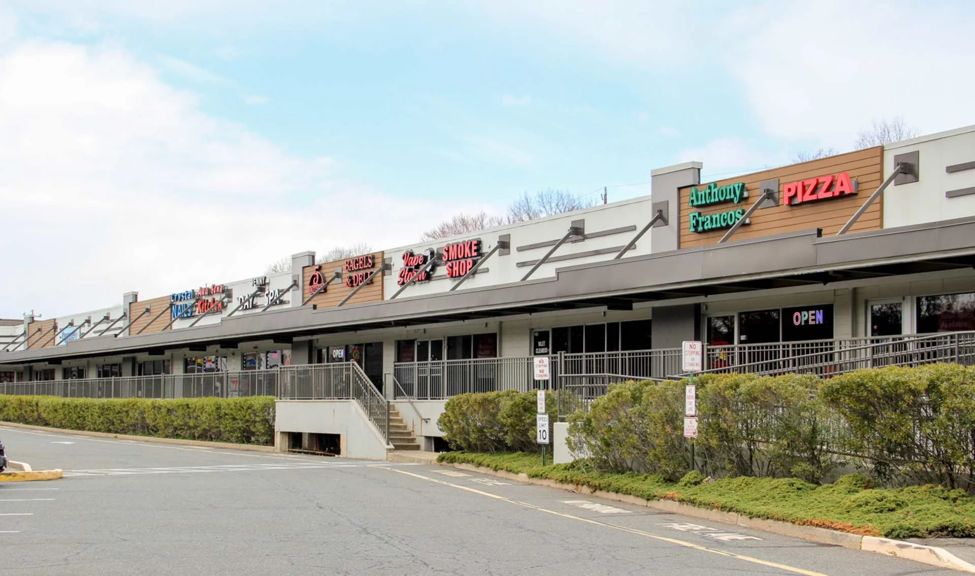 The Mall at Beaverbrook — Lease in Lincoln Park, NJ, photo 3 of 8