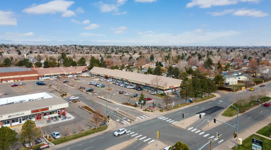 Quincy Place Shopping Center — Lease in Aurora, CO, photo 1 of 4