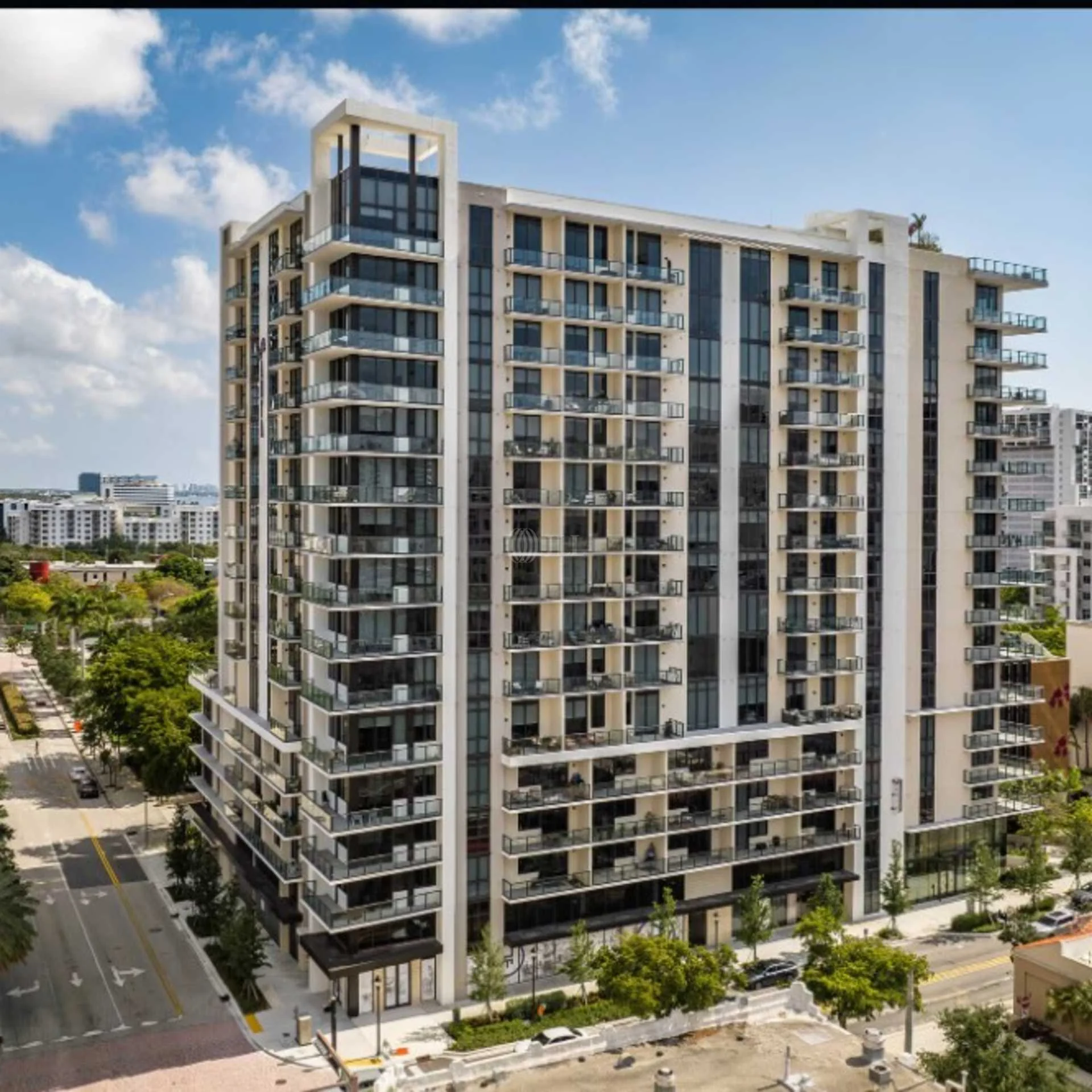 Griffis West Palm — Lease in West Palm Beach, FL, photo 2 of 4