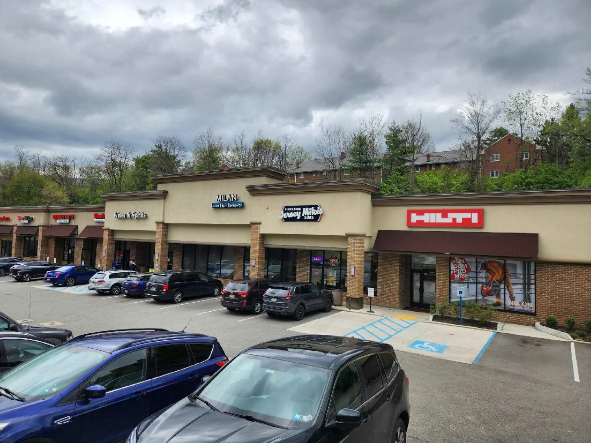 Paul Manor Shopping Center — Lease in Pittsburgh, PA, photo 2 of 4