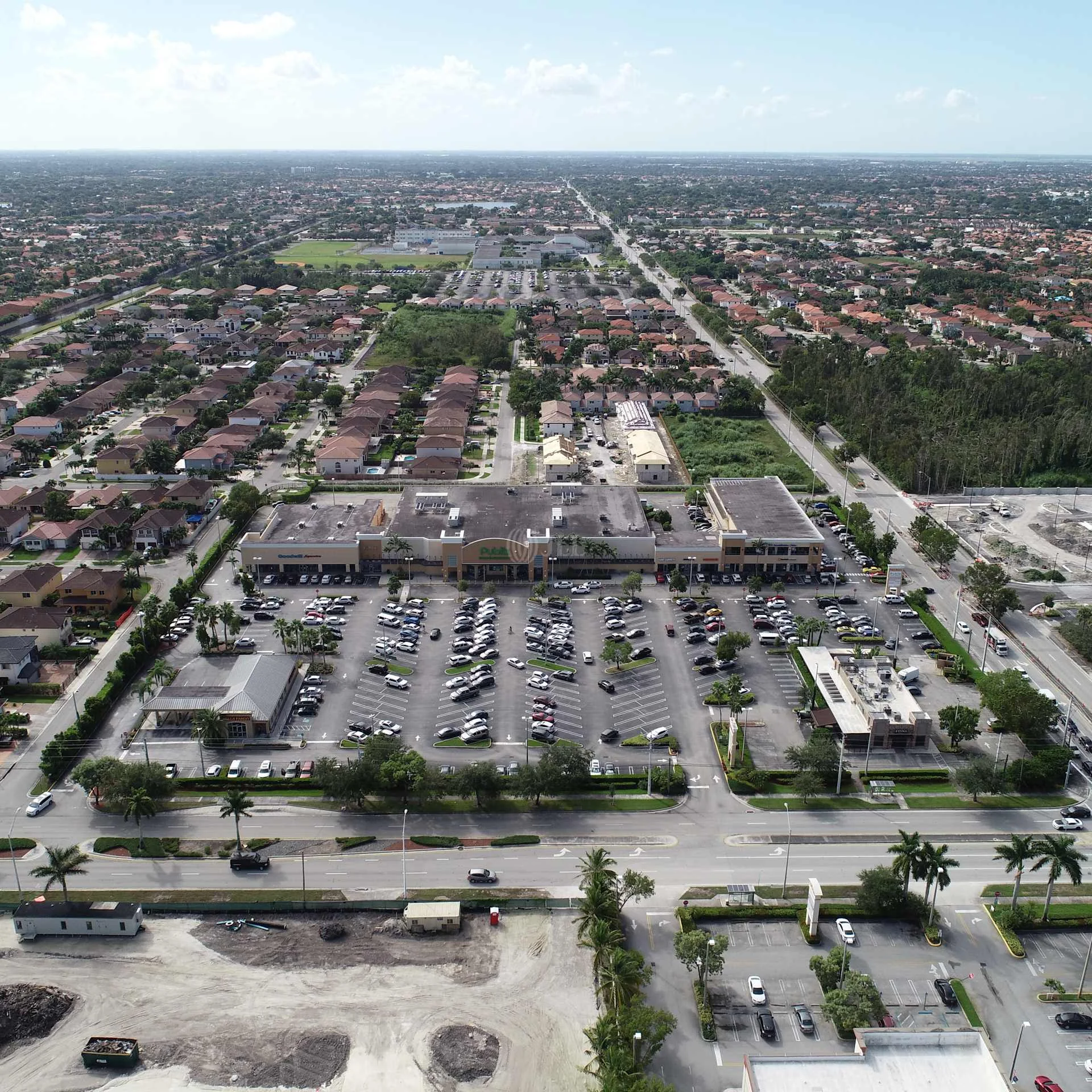 Plaza Alegre — Lease in Miami, FL, photo 3 of 4