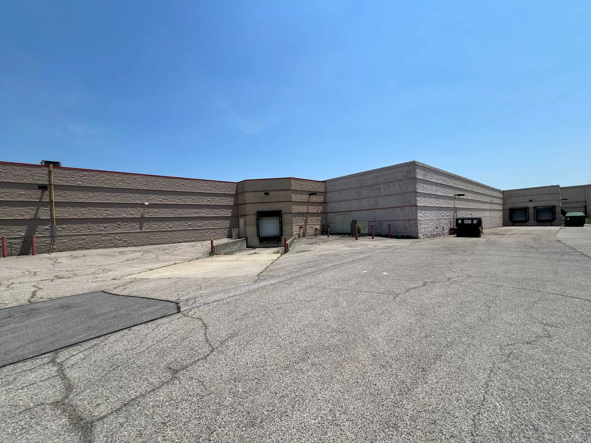 Houston Lakes Retail Center - photo 5 - Florence, KY
