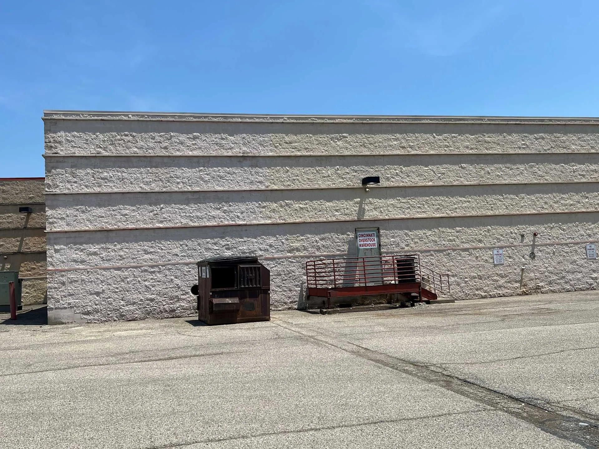Houston Lakes Retail Center - photo 7 - Florence, KY
