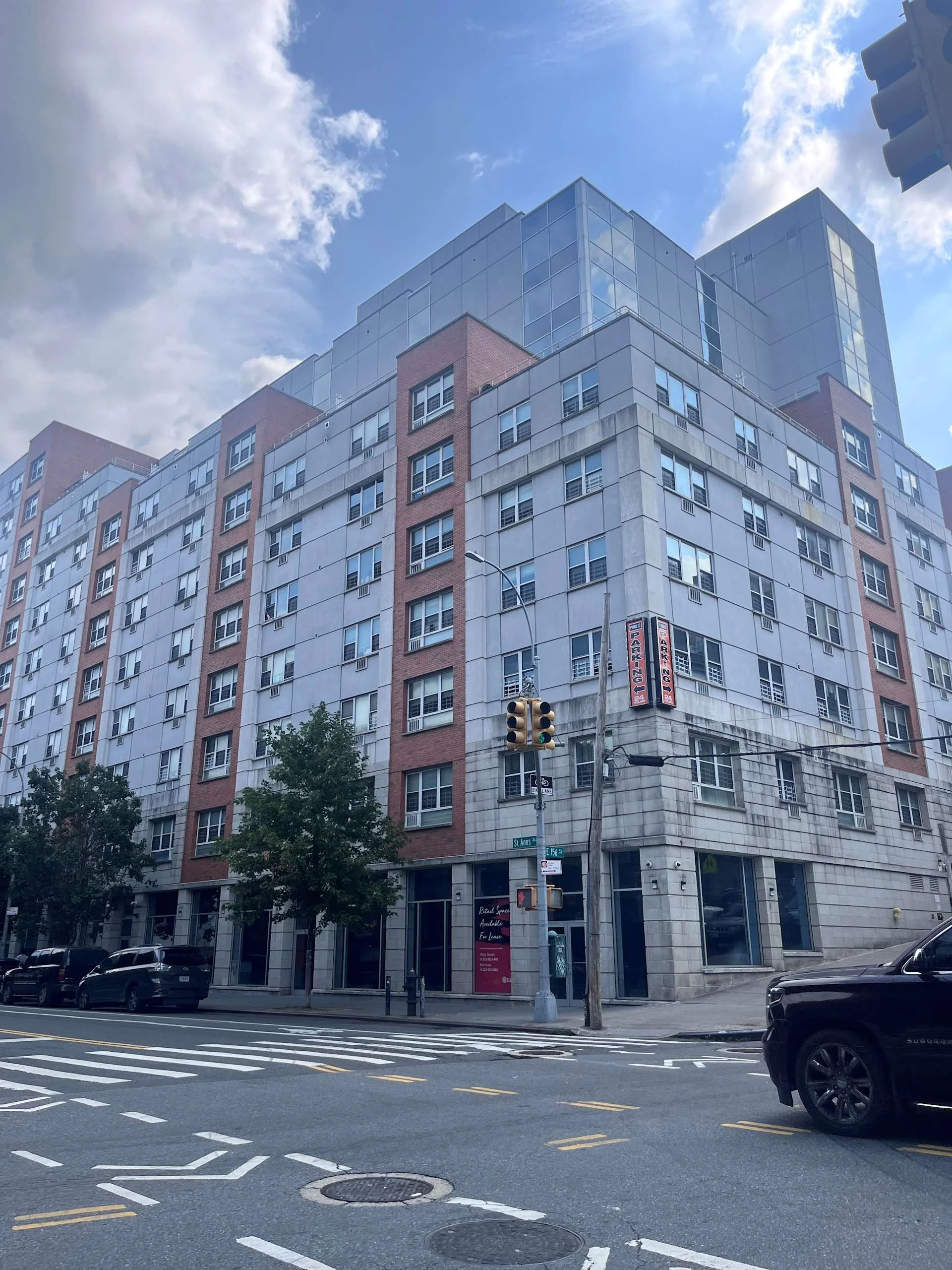 St. Ann's Terrace — Lease in Bronx, NY, photo 1 of 4