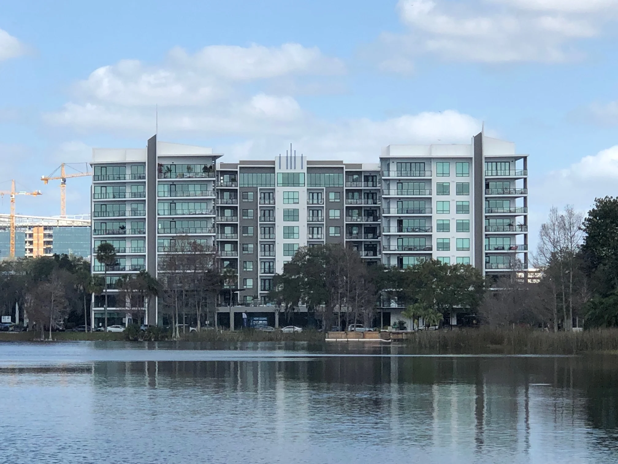 295 NE Ivanhoe Blvd - Retail
