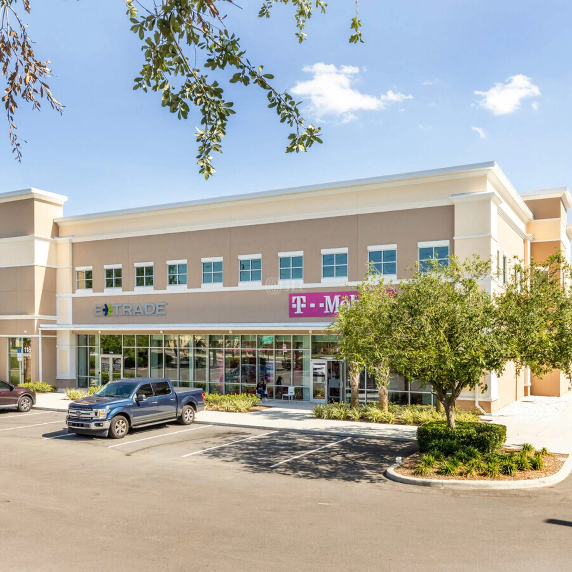 116 E Altamonte Dr — Lease in Altamonte Springs, FL, photo 3 of 4