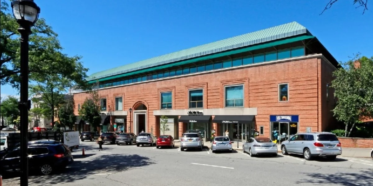 Retail Portion - photo 4 - Greenwich, CT