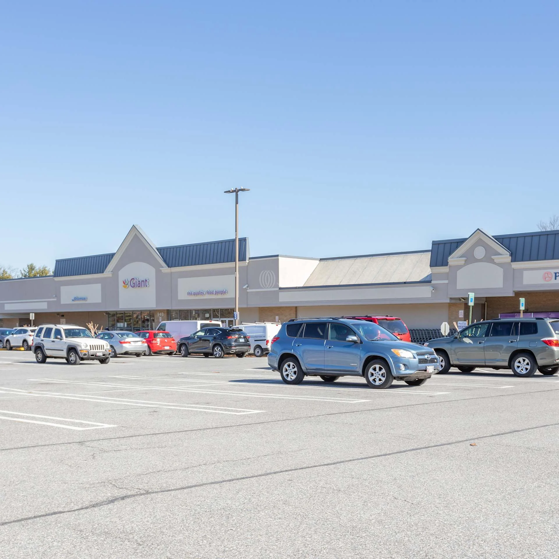 Bay Forest Shopping Center — Lease in Annapolis, MD, photo 3 of 4