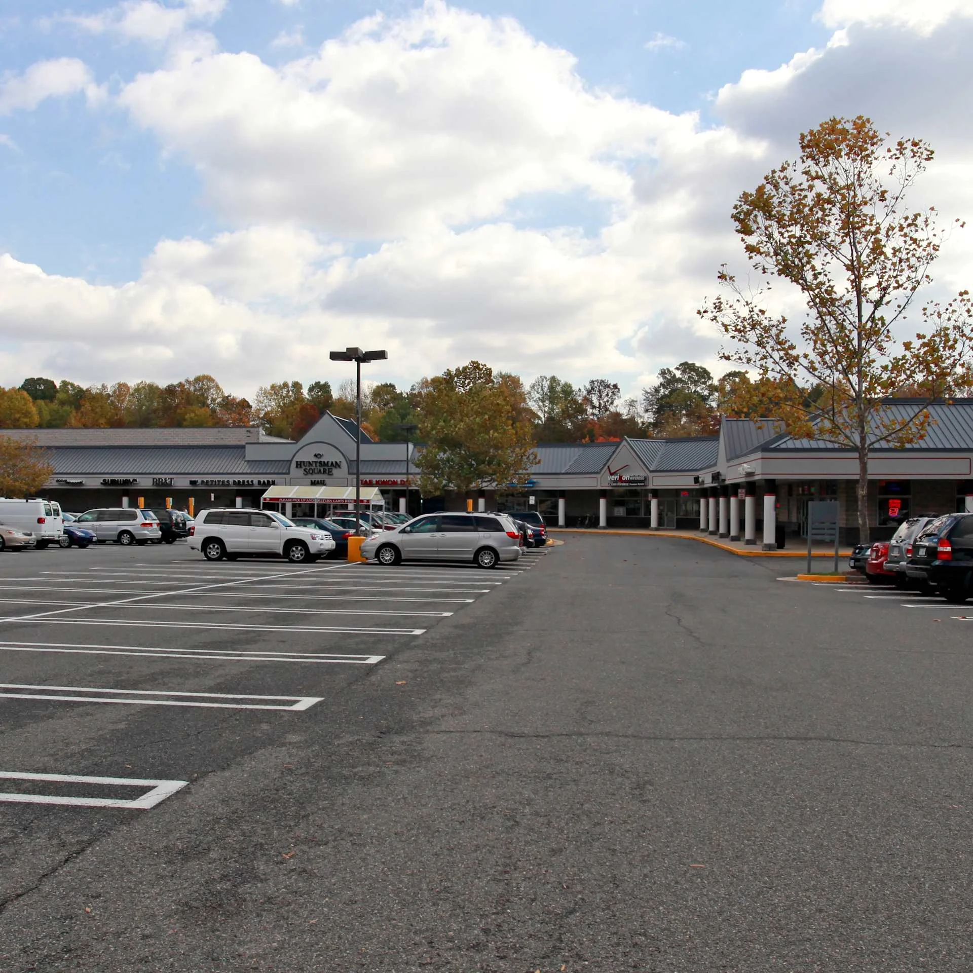 Huntsman Square - photo 1 - Springfield, VA
