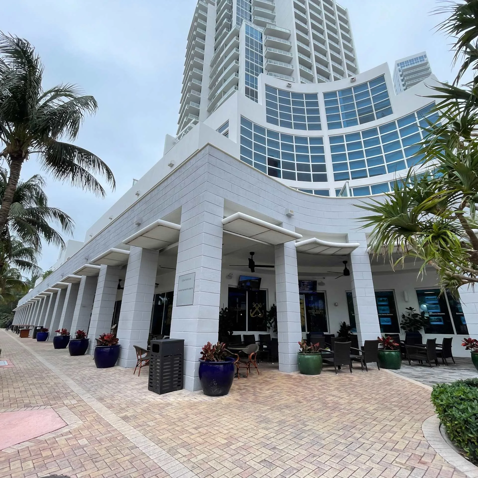 Continuum South Beach - photo 1 - Miami Beach, FL