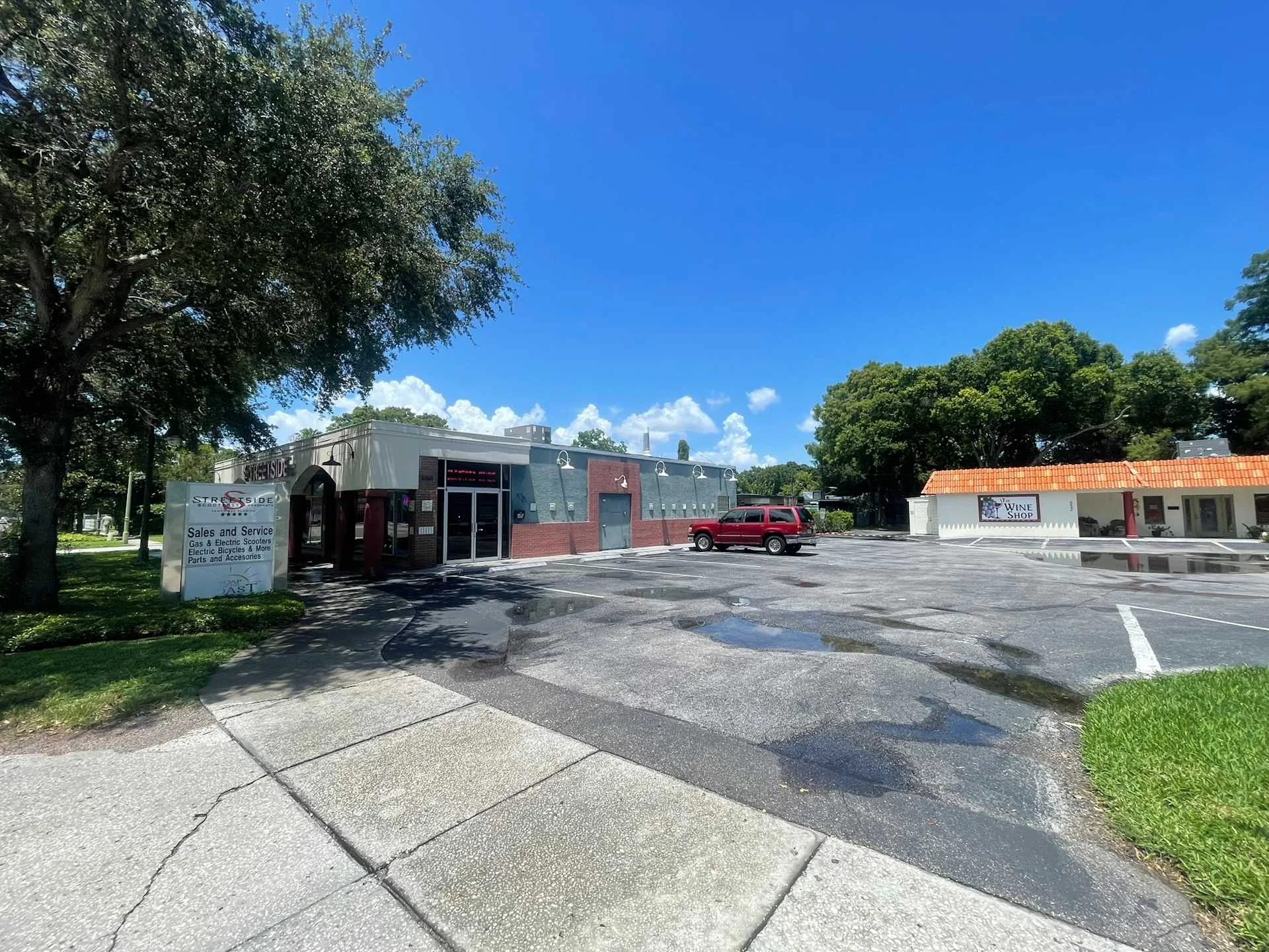 Lakeview Village - retail in Largo, FL