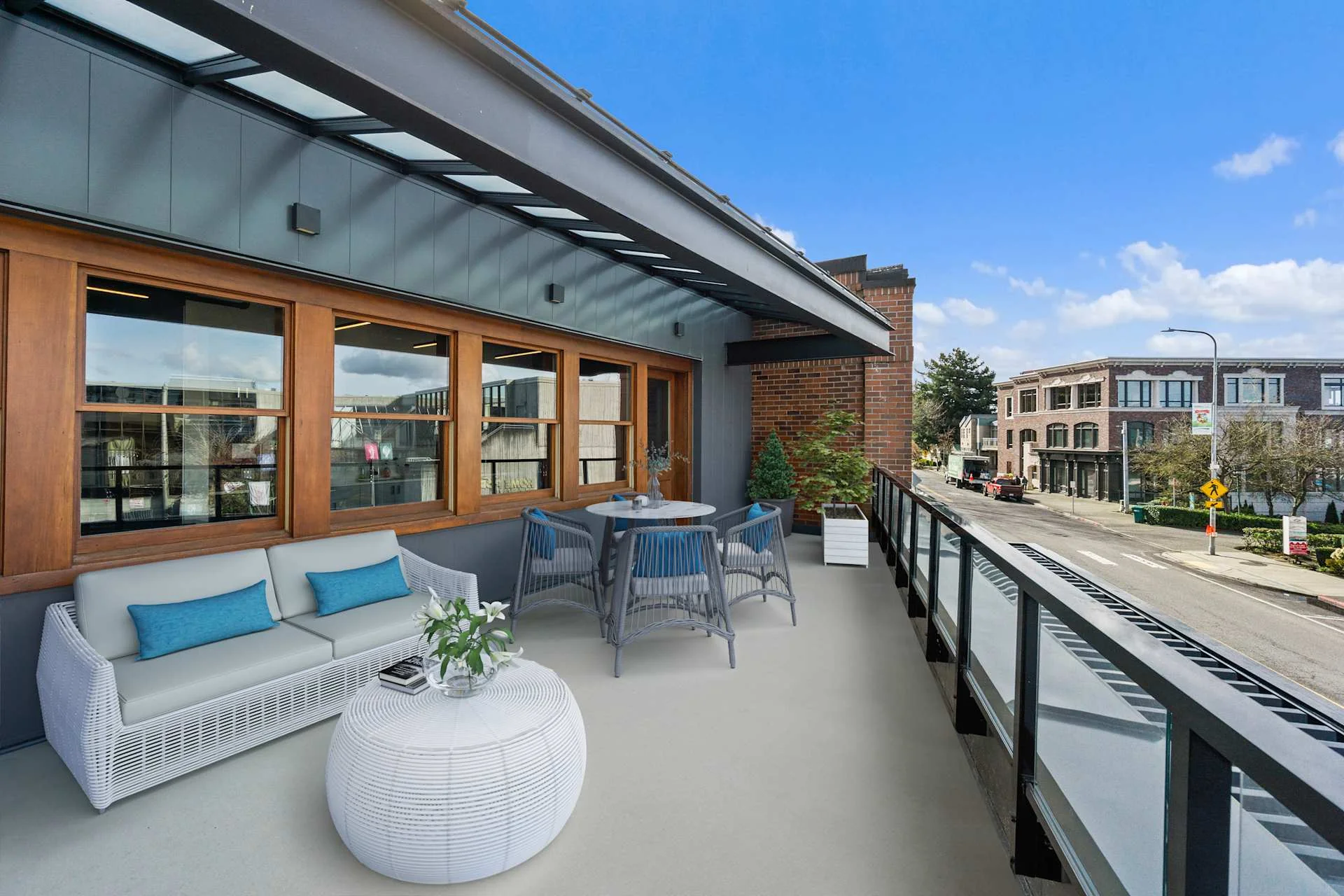 150 Lake Street — Lease in Kirkland, WA, photo 2 of 2