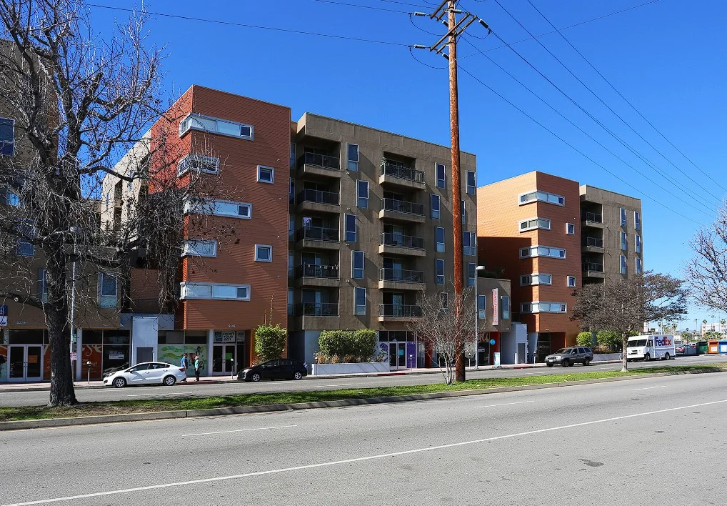 Muse Commercial — Lease in North Hollywood, CA, photo 1 of 4