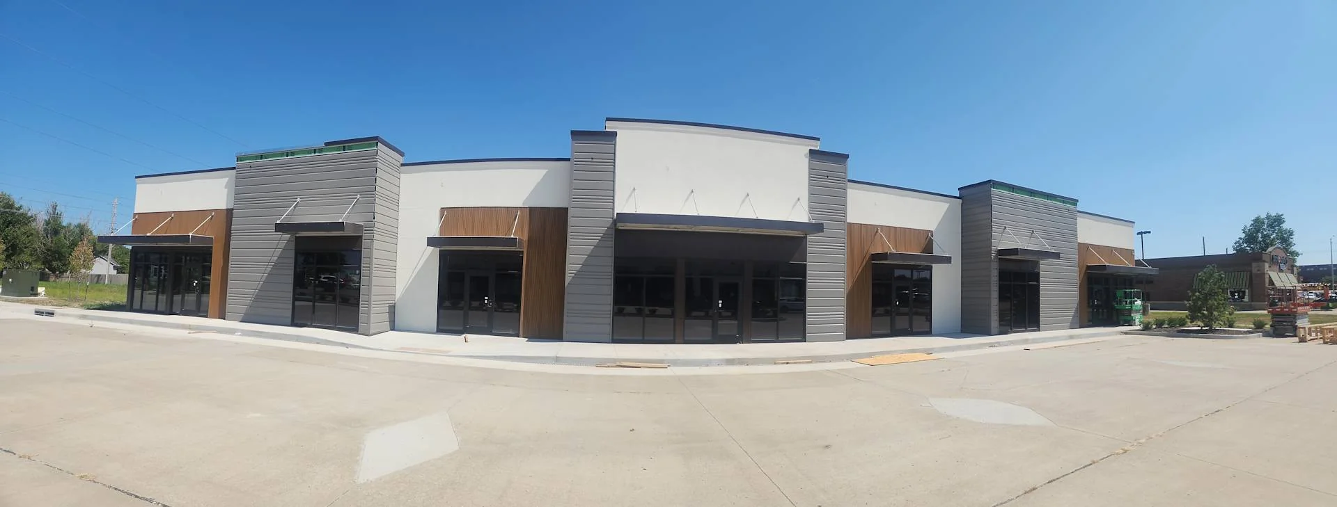150 Tudor Rd — Lease in Lees Summit, MO, photo 1 of 3