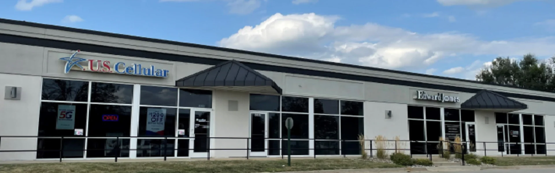 3821 100th Street — Lease in Urbandale, IA, photo 4 of 4