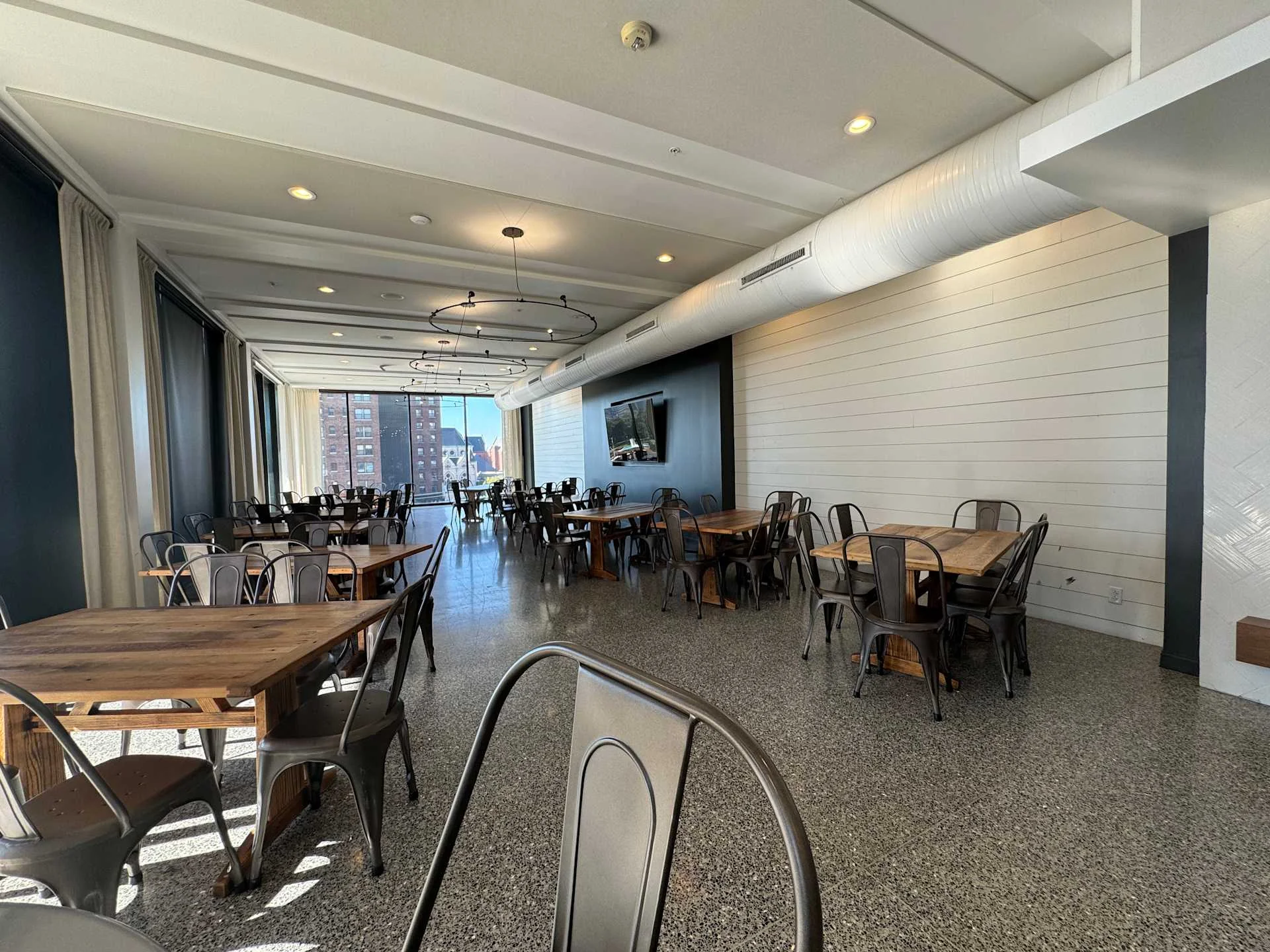 Big Brothers/Big Sisters Building — Lease in St Louis, MO, photo 6 of 8