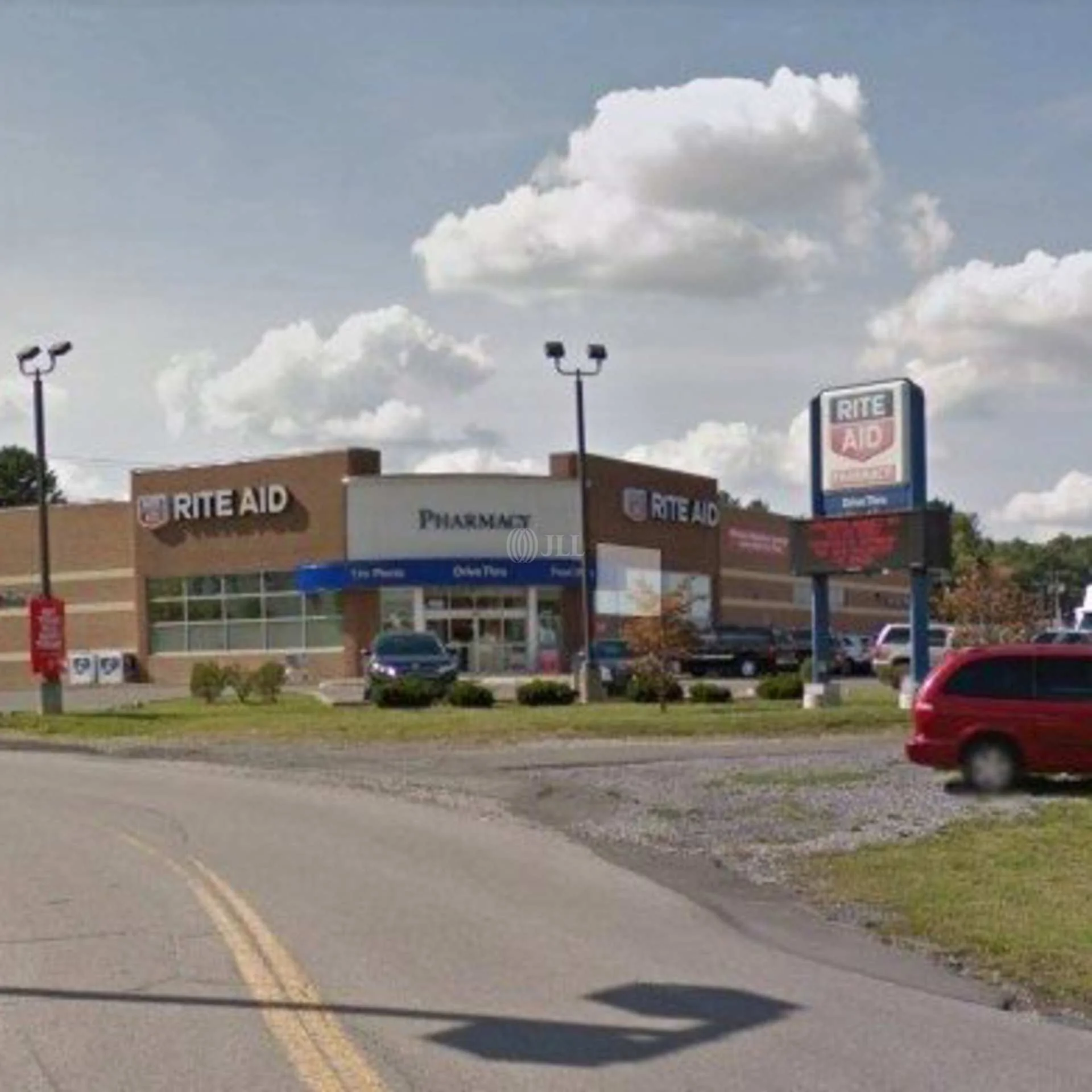 Walgreens 18972 - Robert C Byrd Drive - Beckley, WV — Lease in Beckley, WV, photo 3 of 5