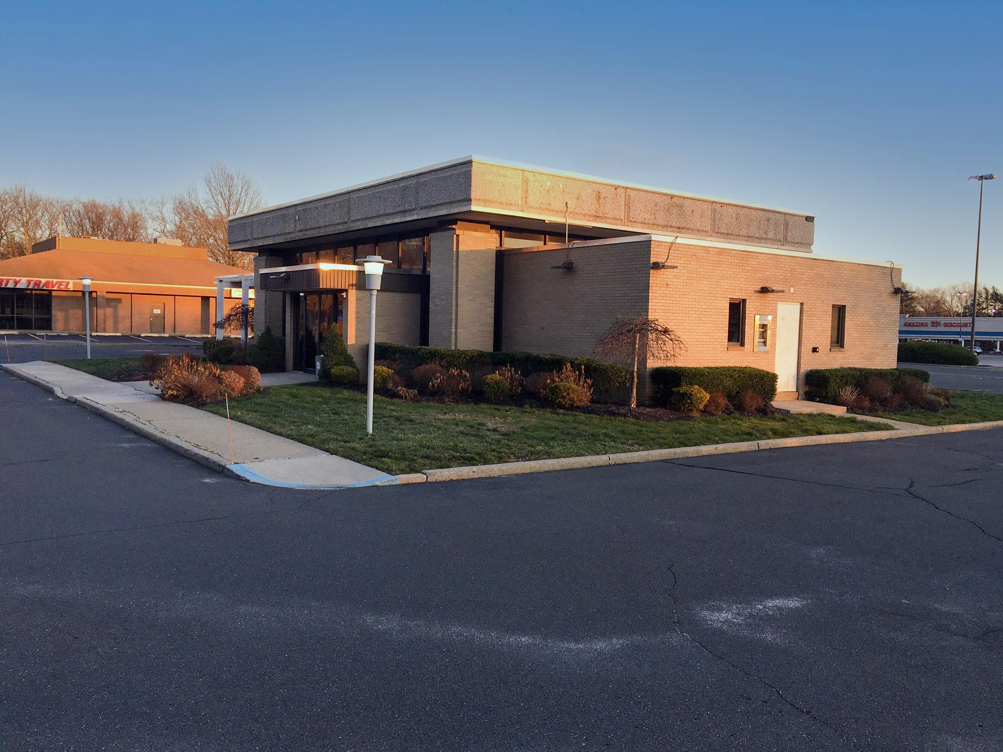 Riverhead Plaza