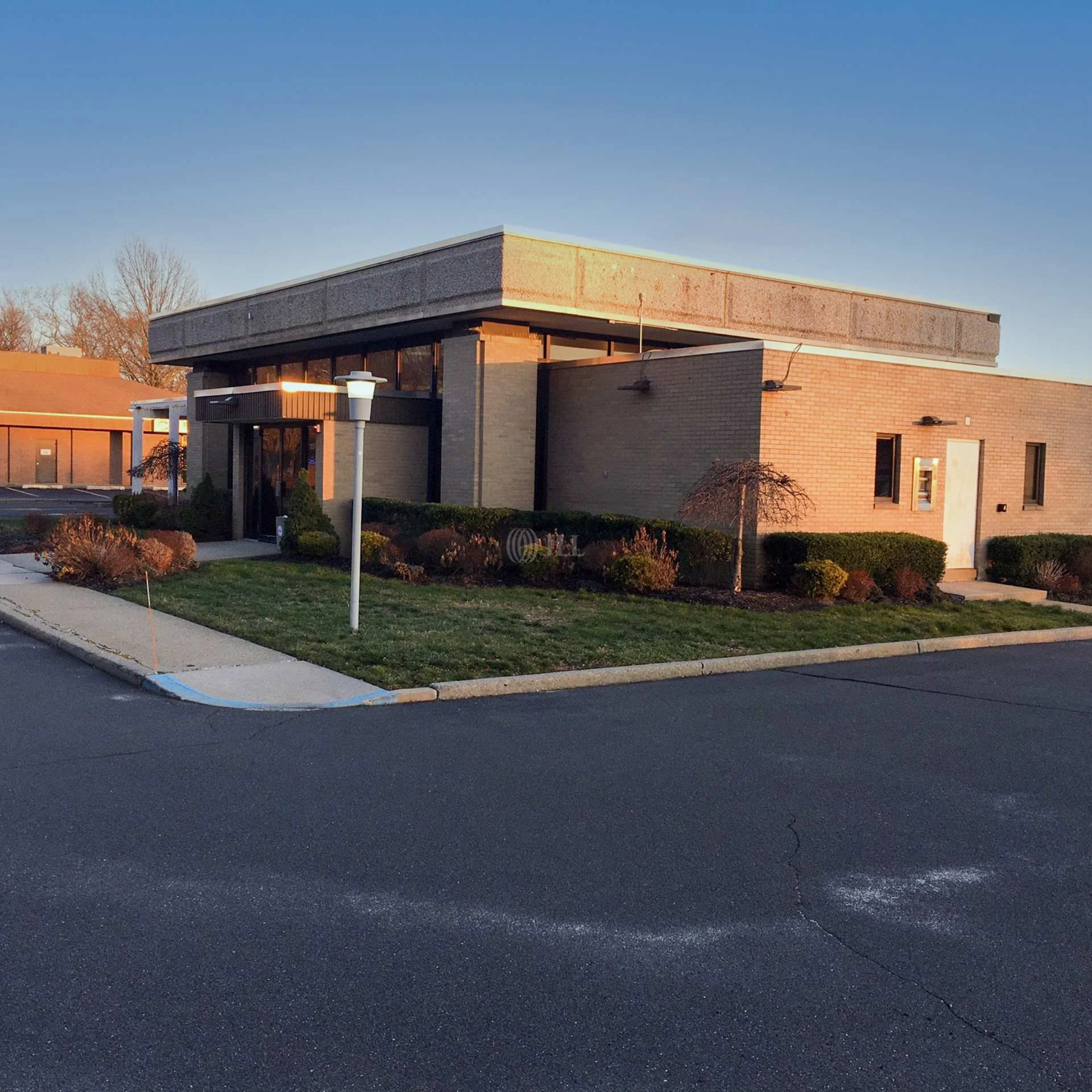 Riverhead Plaza — Lease in Riverhead, NY, photo 2 of 5