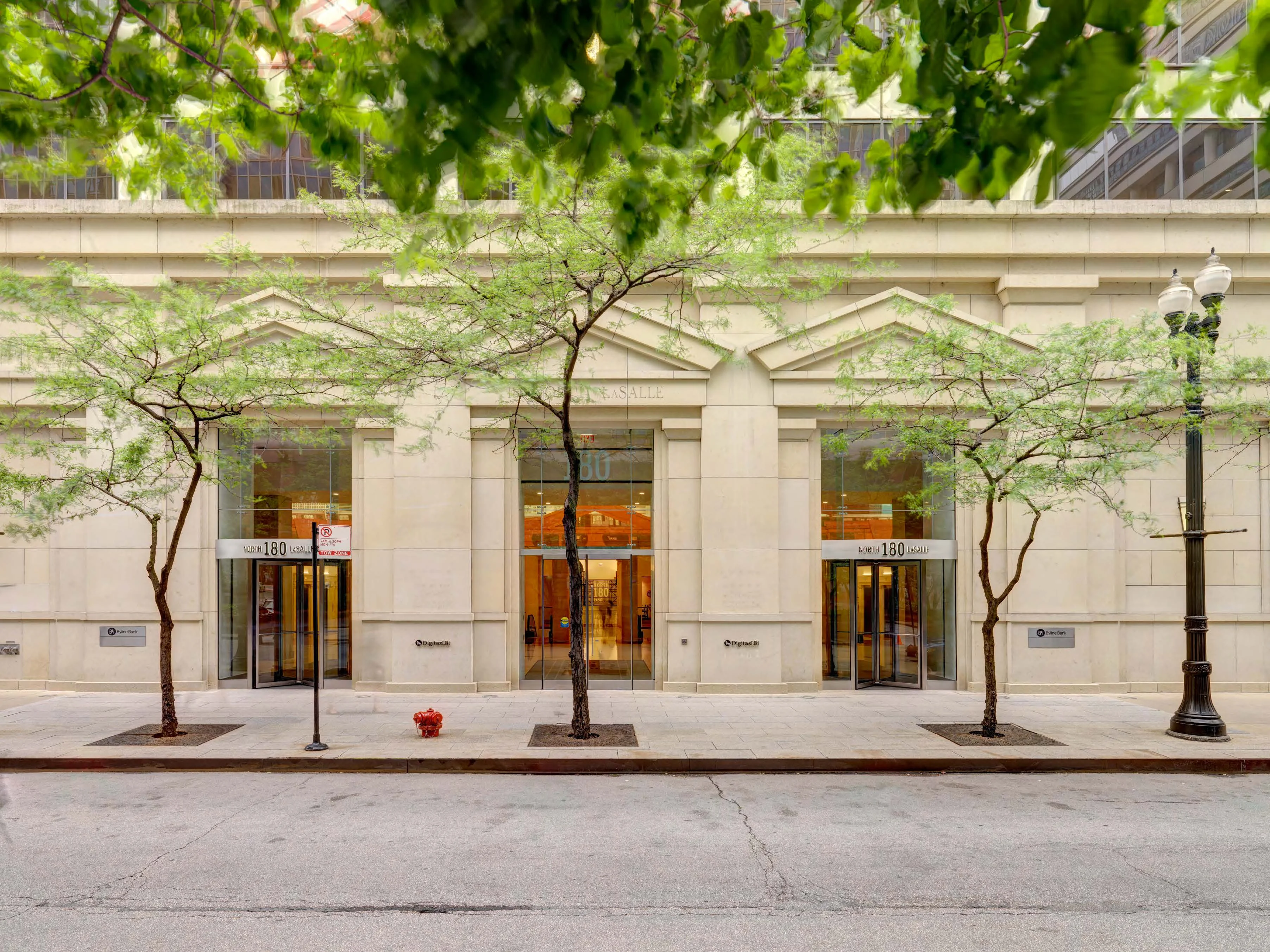 180 N LaSalle St - Retail - photo 1 - Chicago, IL