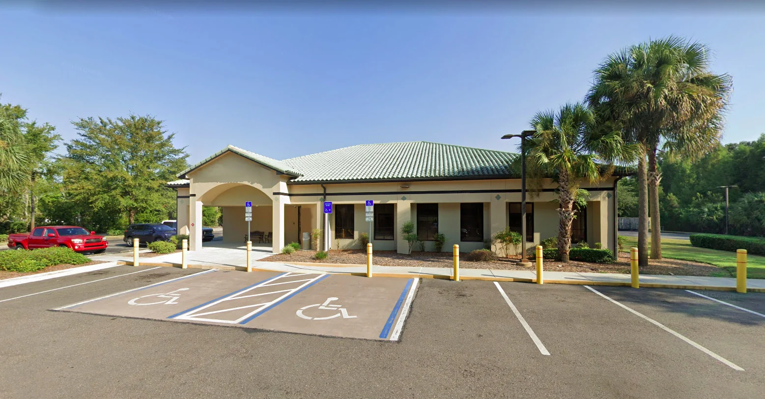 7805 Gunn Hwy — Lease in Tampa, FL, photo 1 of 5