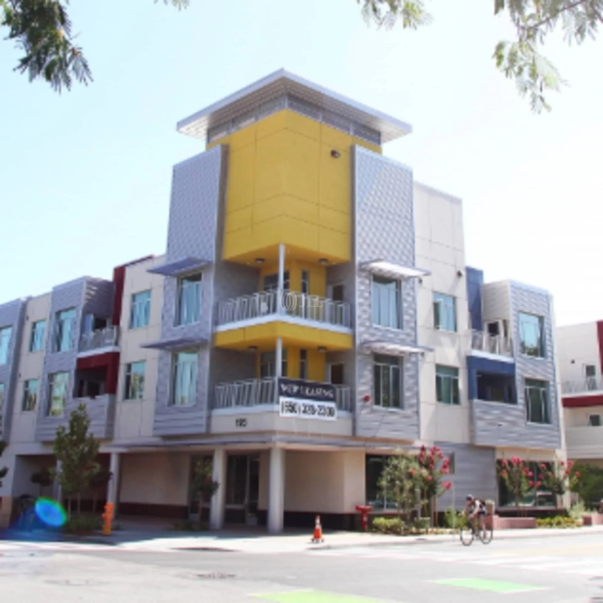195 Page Mill Rd — Lease in Palo Alto, CA, photo 2 of 4