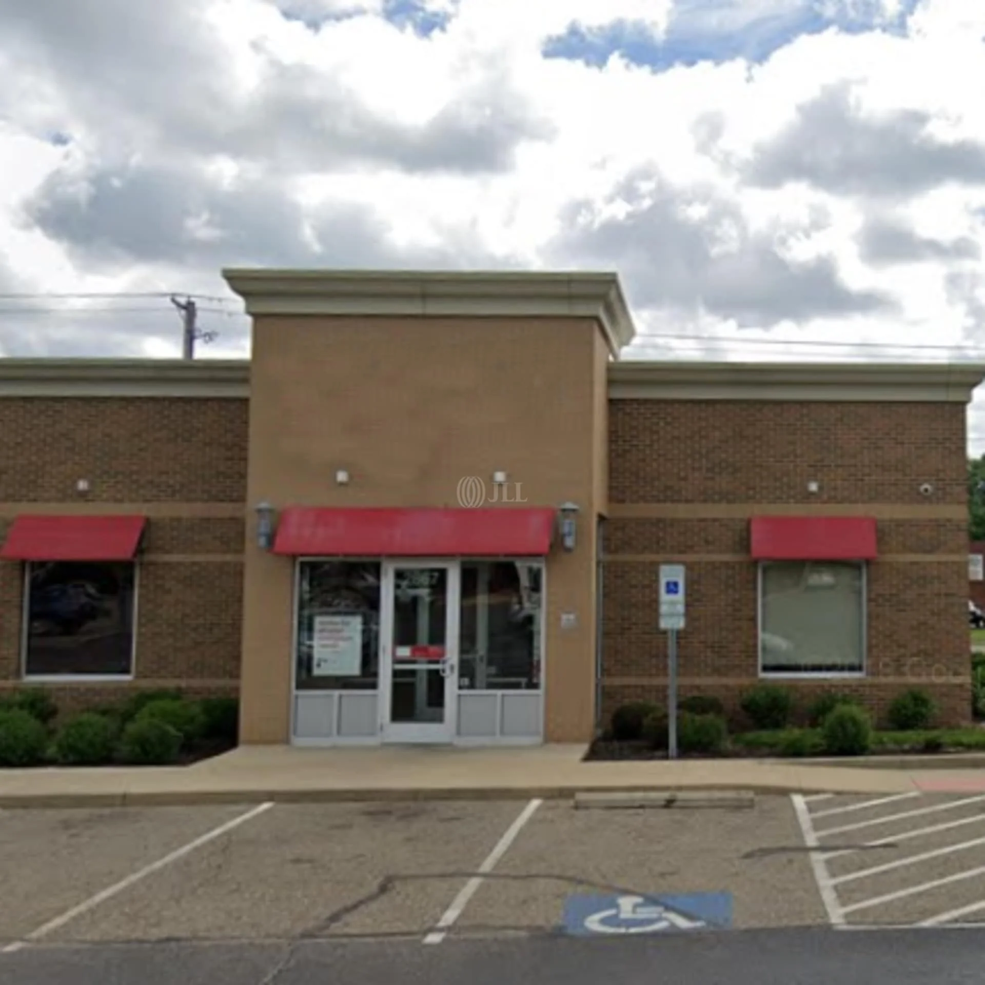 Key Bank Branch Building — Lease in Canton, OH, photo 3 of 5