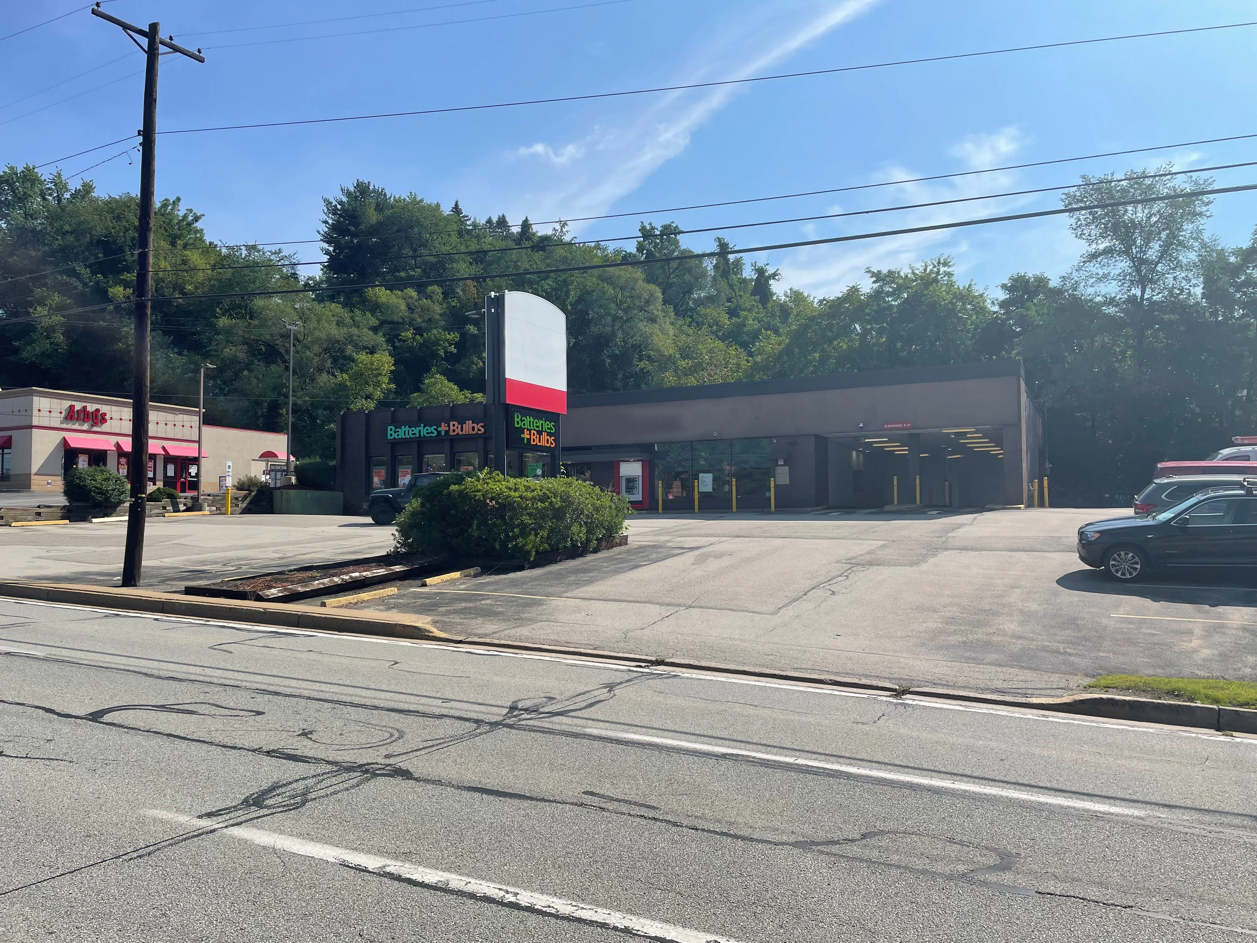 4808 McKnight Road — Lease in Pittsburgh, PA, photo 1 of 8