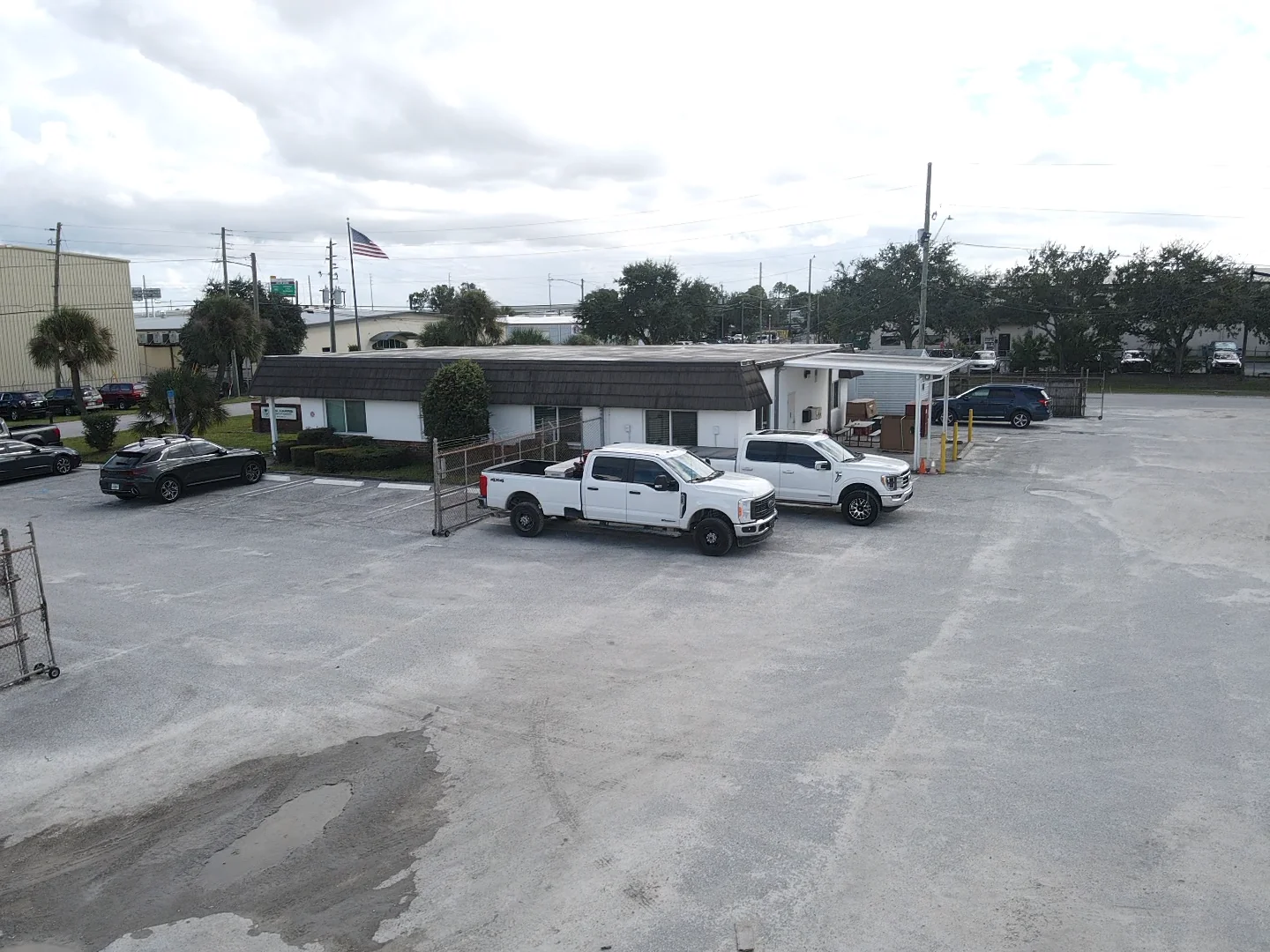 12300 44th St N — Lease in Clearwater, FL, photo 2 of 8