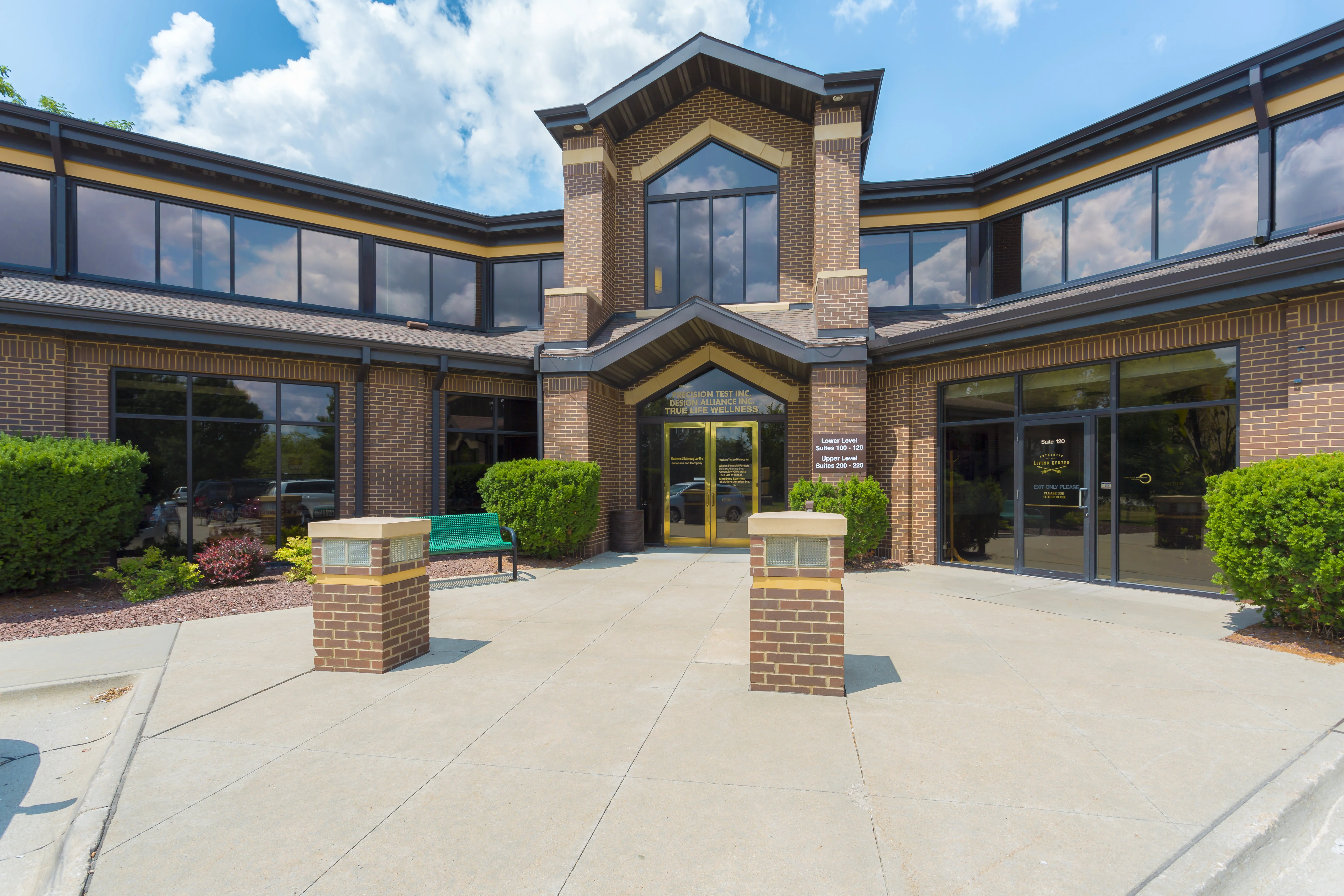 Greenview Corporate — Lease in Waukee, IA, photo 3 of 8