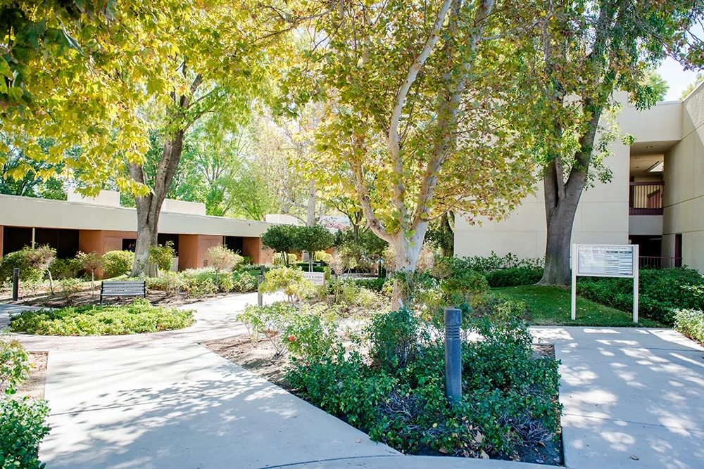 Santa Clarita Valley Medical Center Bldg A - photo 1 - Valencia, CA