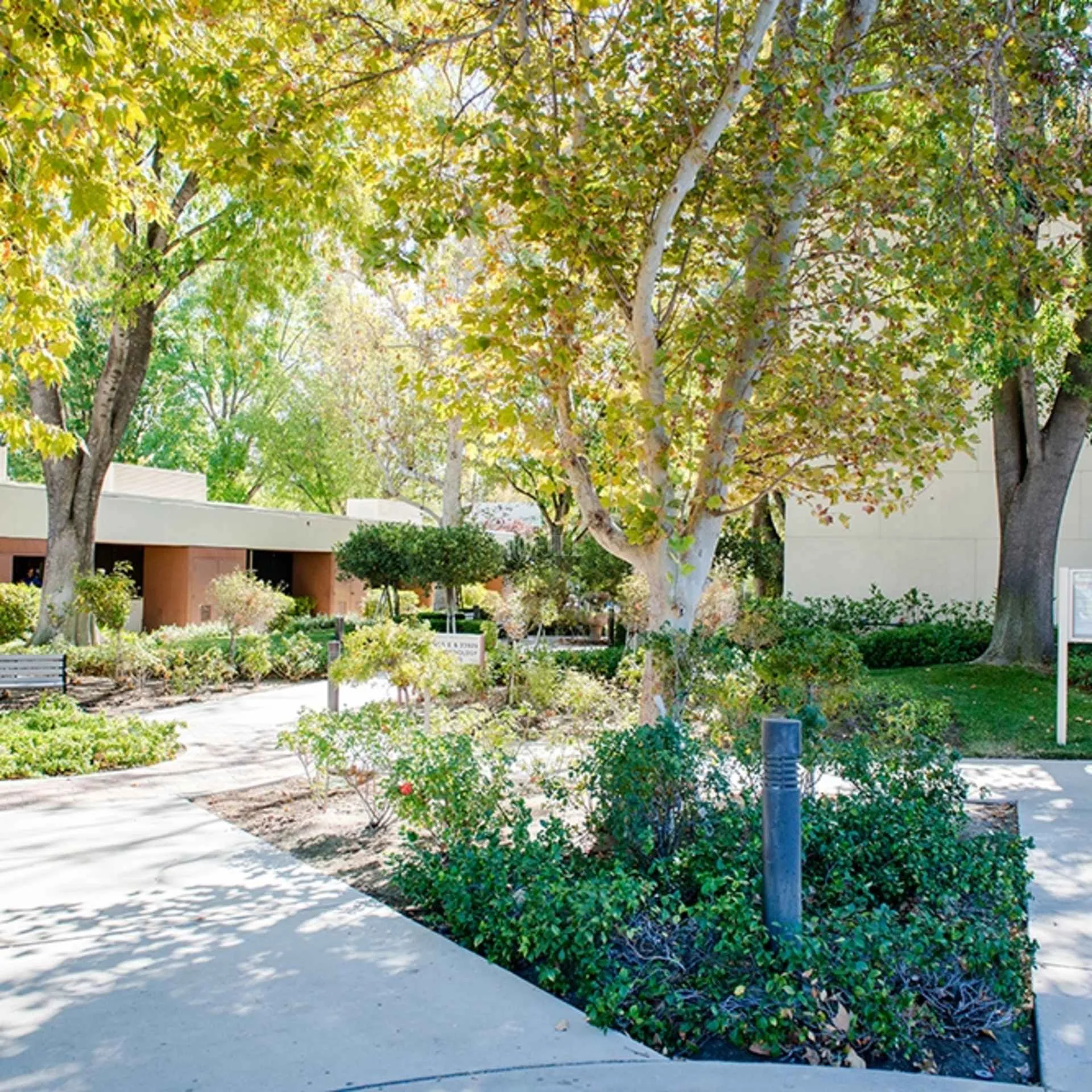Santa Clarita Valley Medical Center Bldg A - photo 2 - Valencia, CA