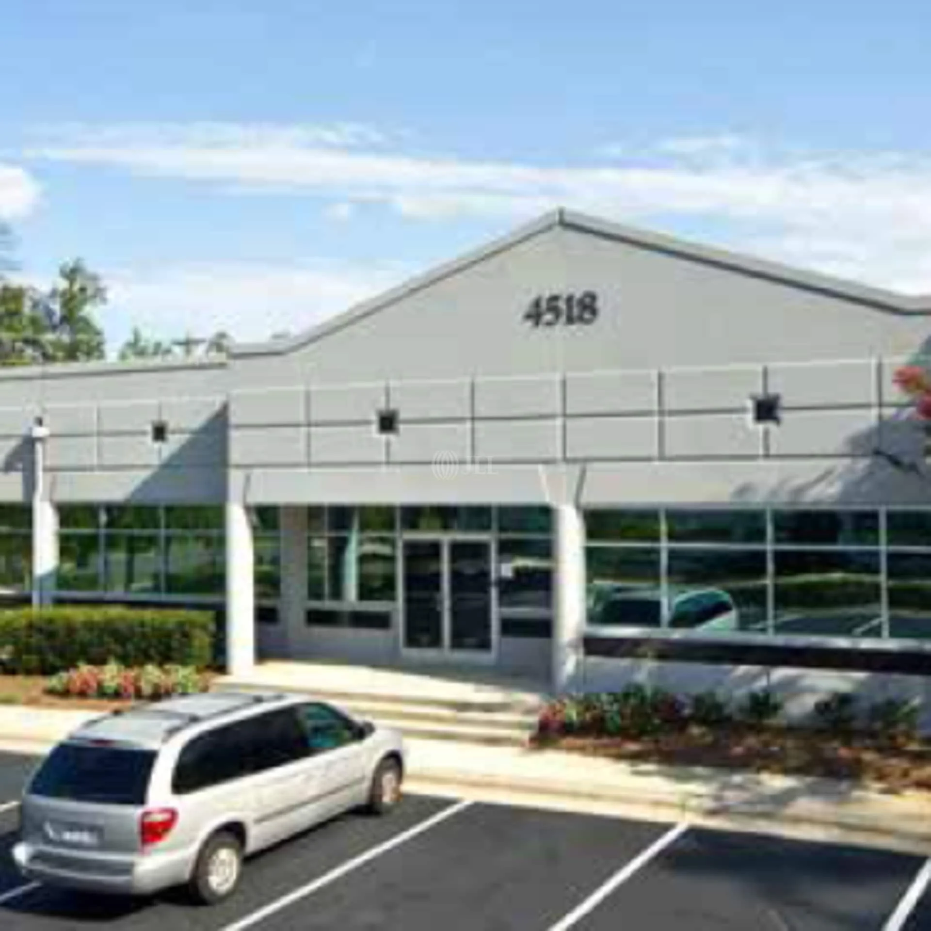 4518 S Miami Blvd — Lease in Durham, NC, photo 3 of 4