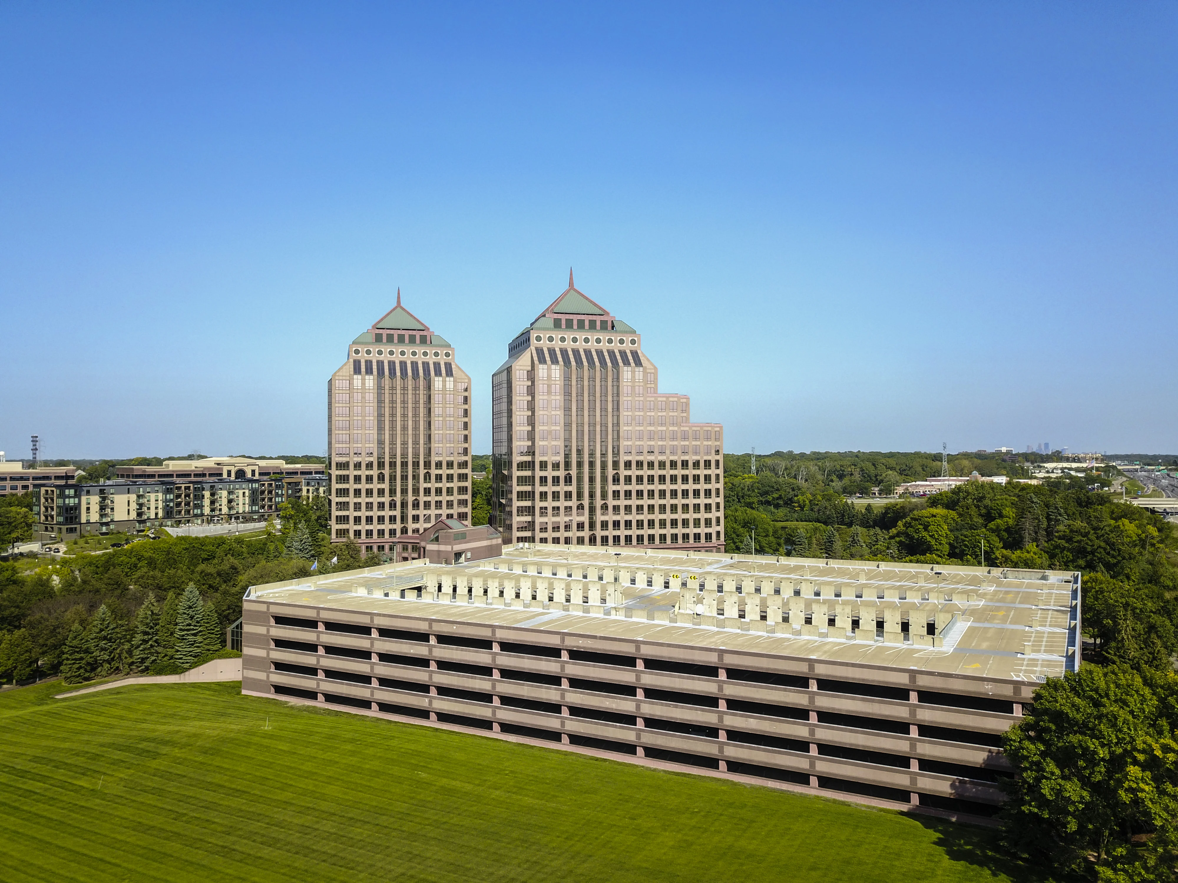 701 Tower at Carlson Center — Lease in Minnetonka, MN, photo 2 of 8